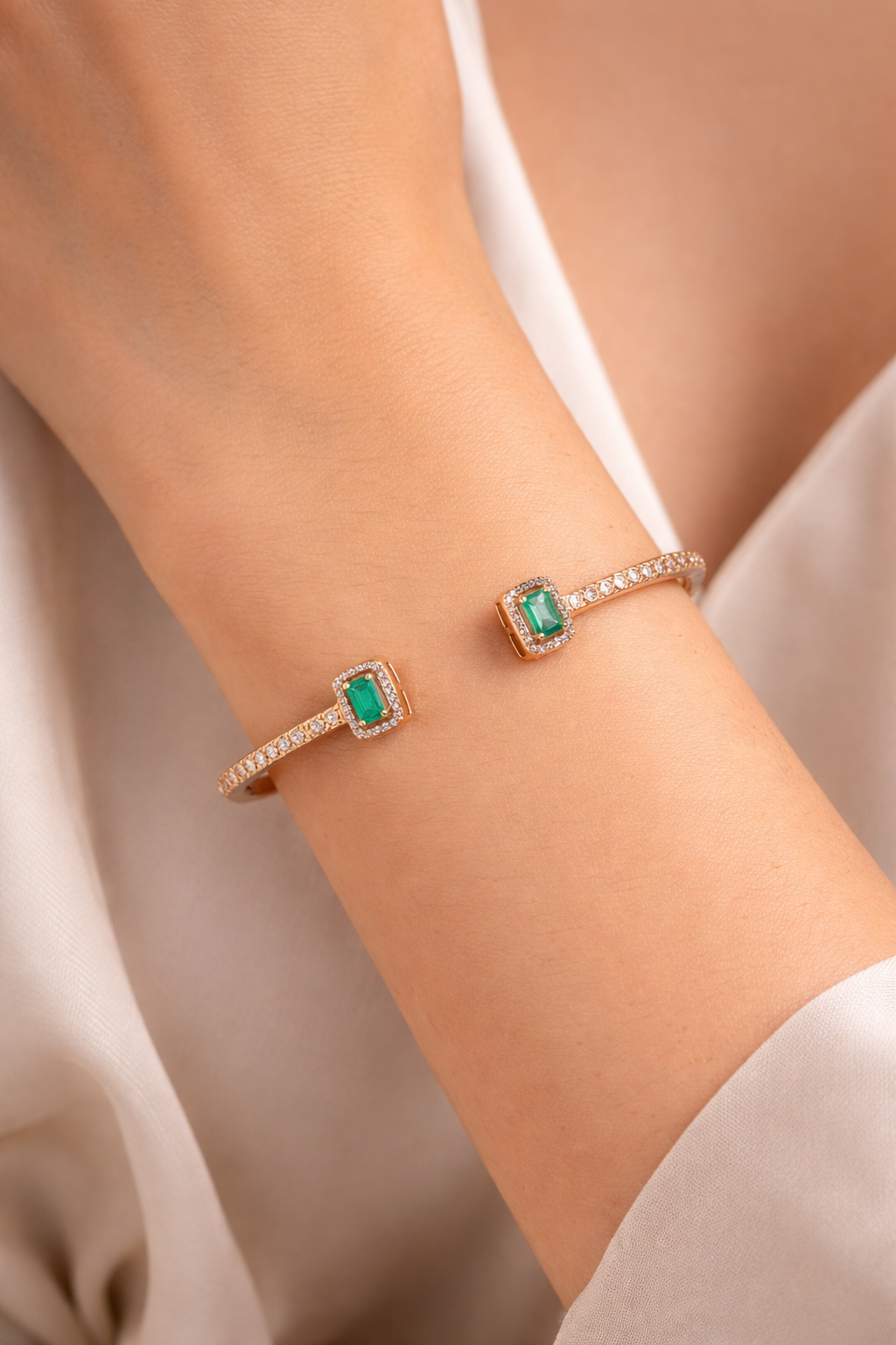 18ct Rose Gold Emerald & Diamond Open Cuff Bracelet
