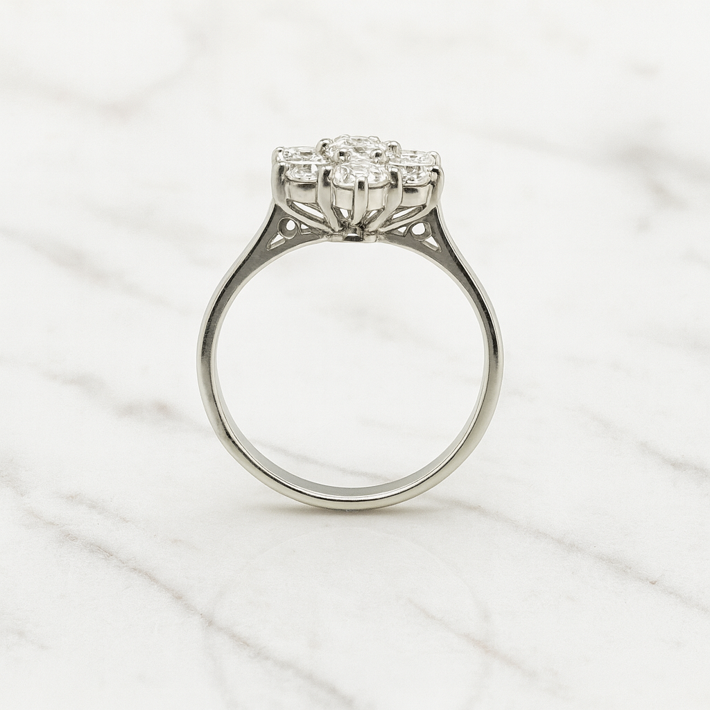 Platinum Classic Cluster Ring