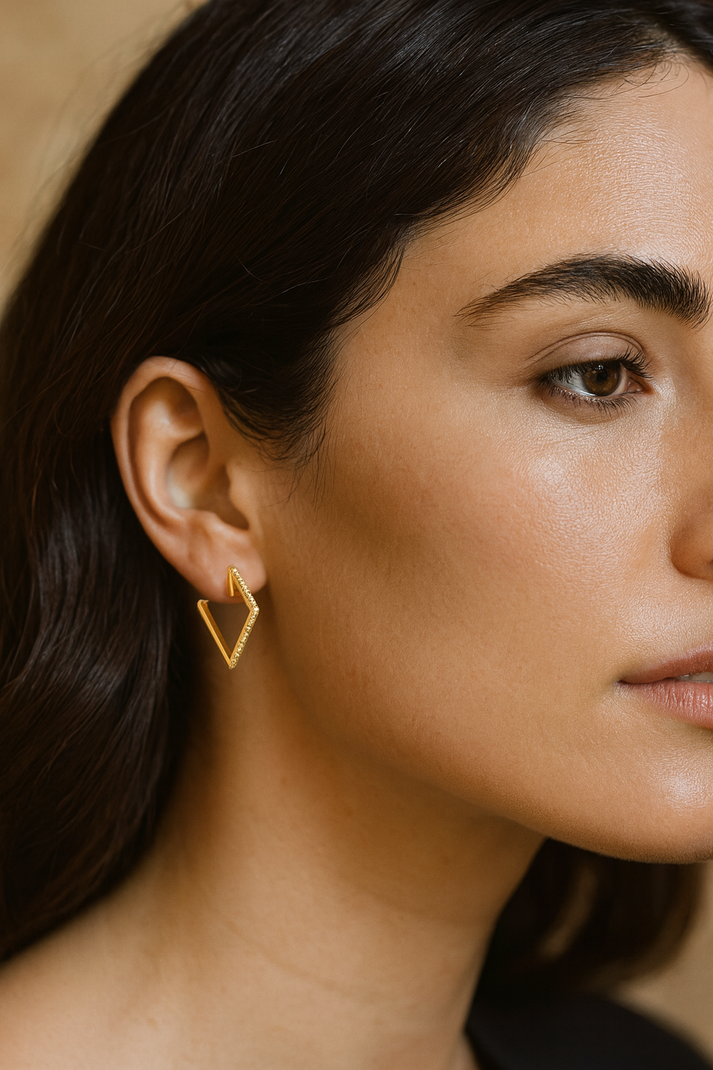Gleam Edge Diamond Earrings
