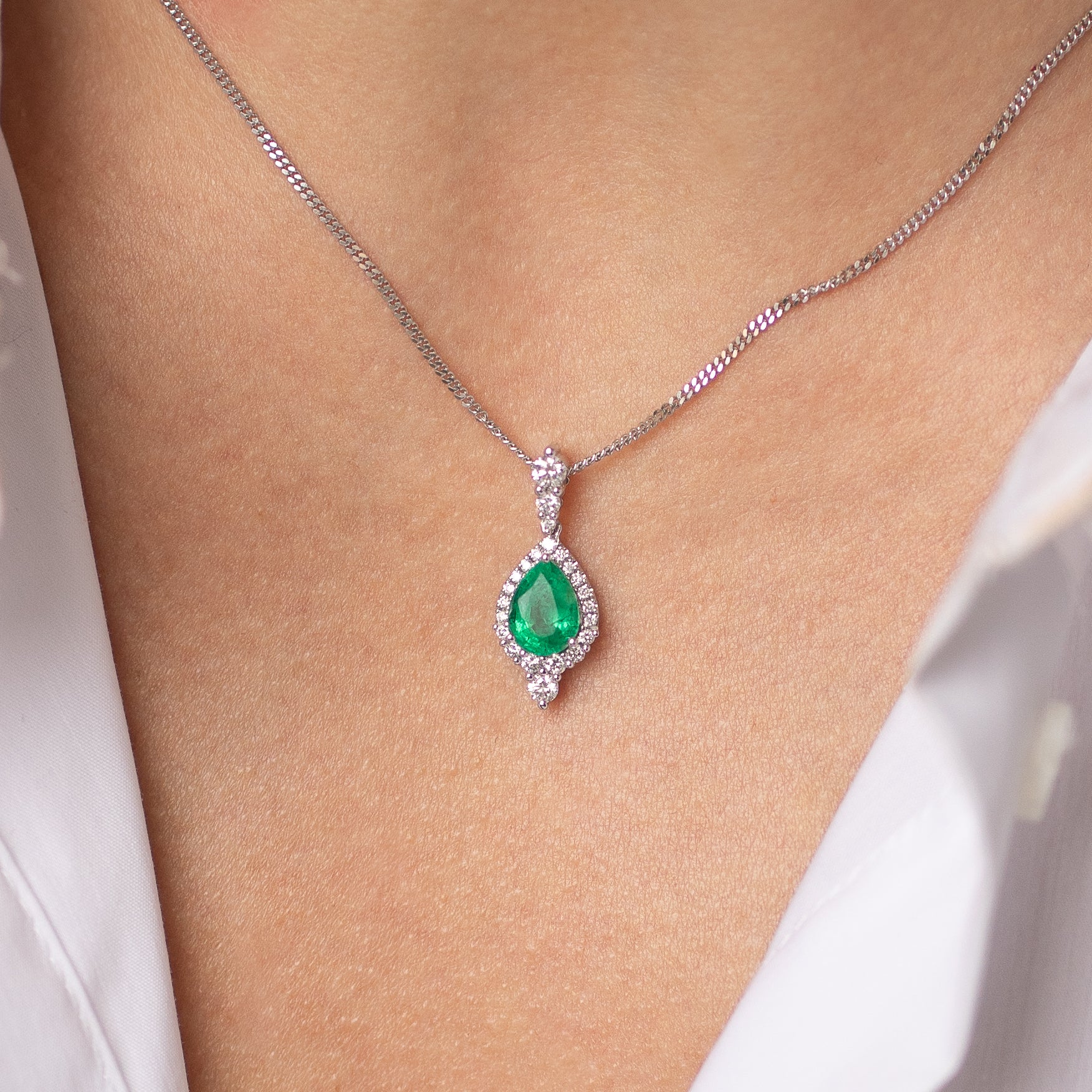 Pear Shape Emerald Pendant in White Gold