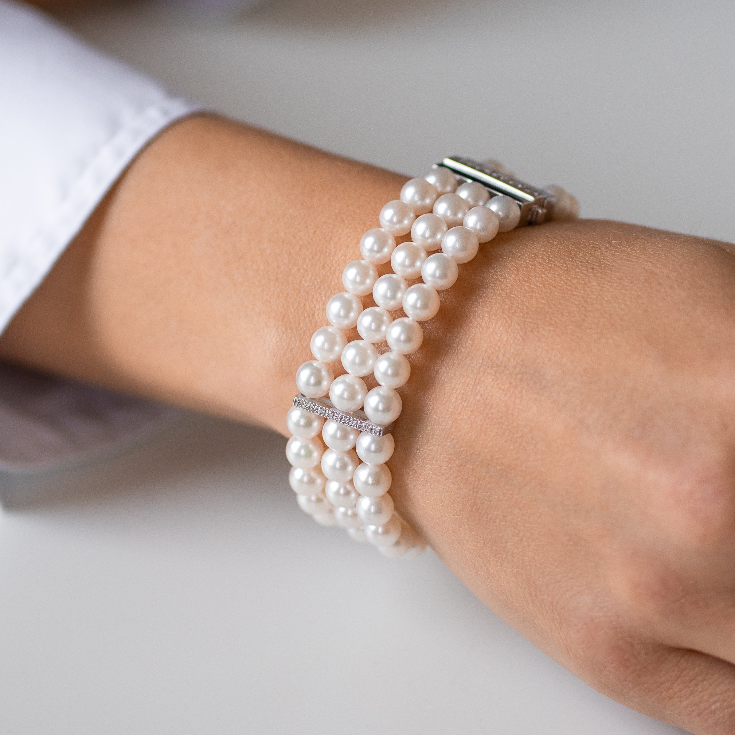 Pearl Bracelet with Diamonds and 18ct White Gold