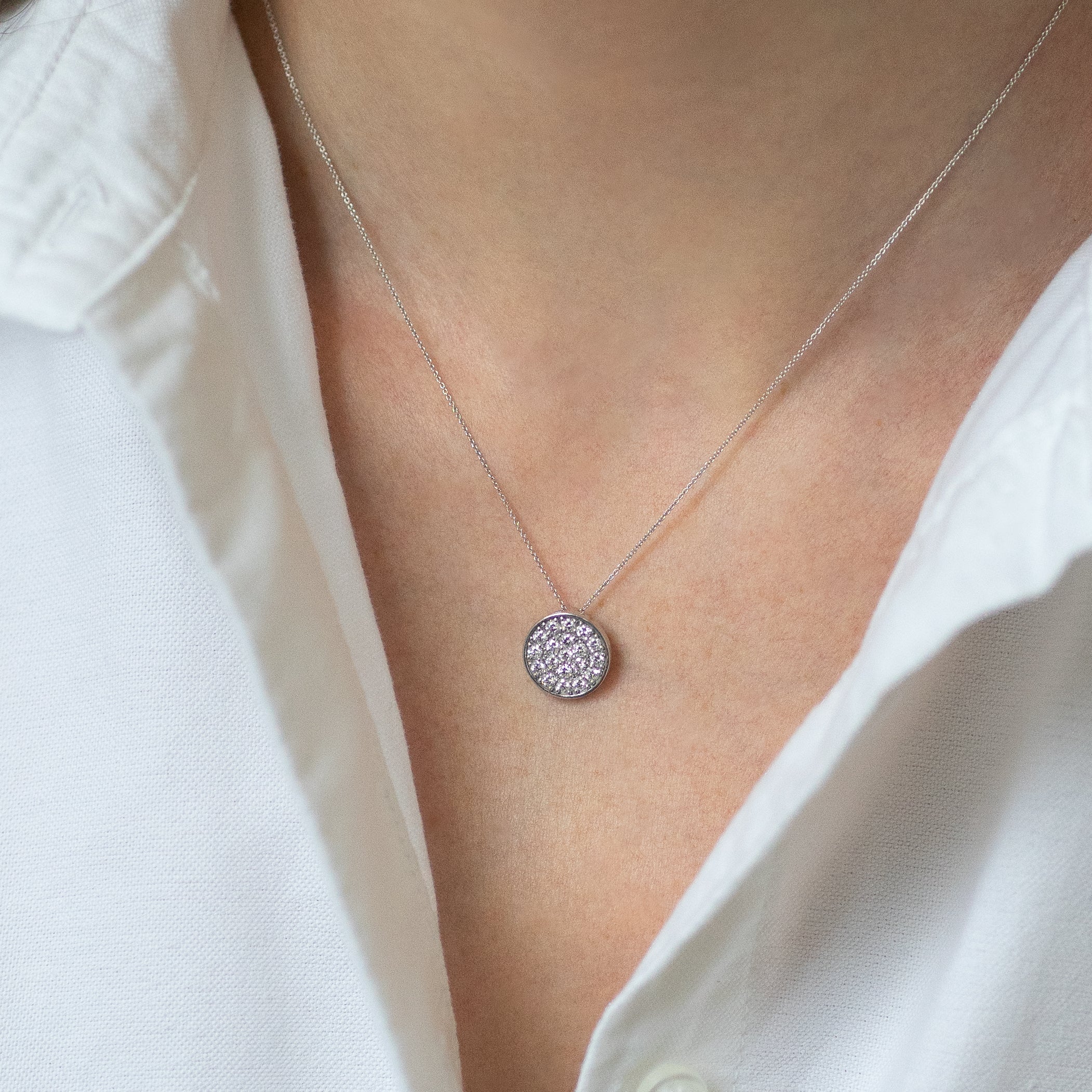 Round Necklace with Diamonds