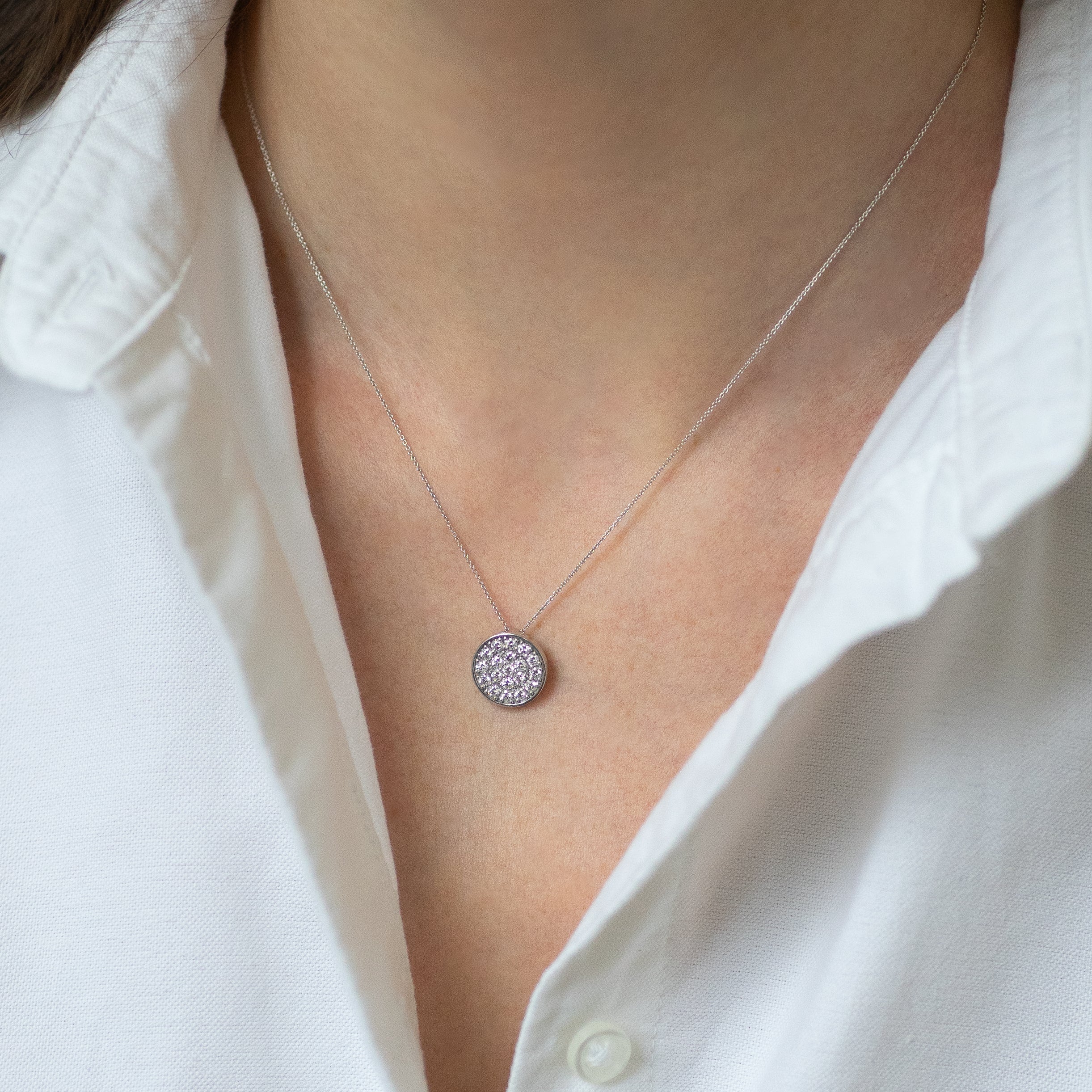 Round Necklace with Diamonds