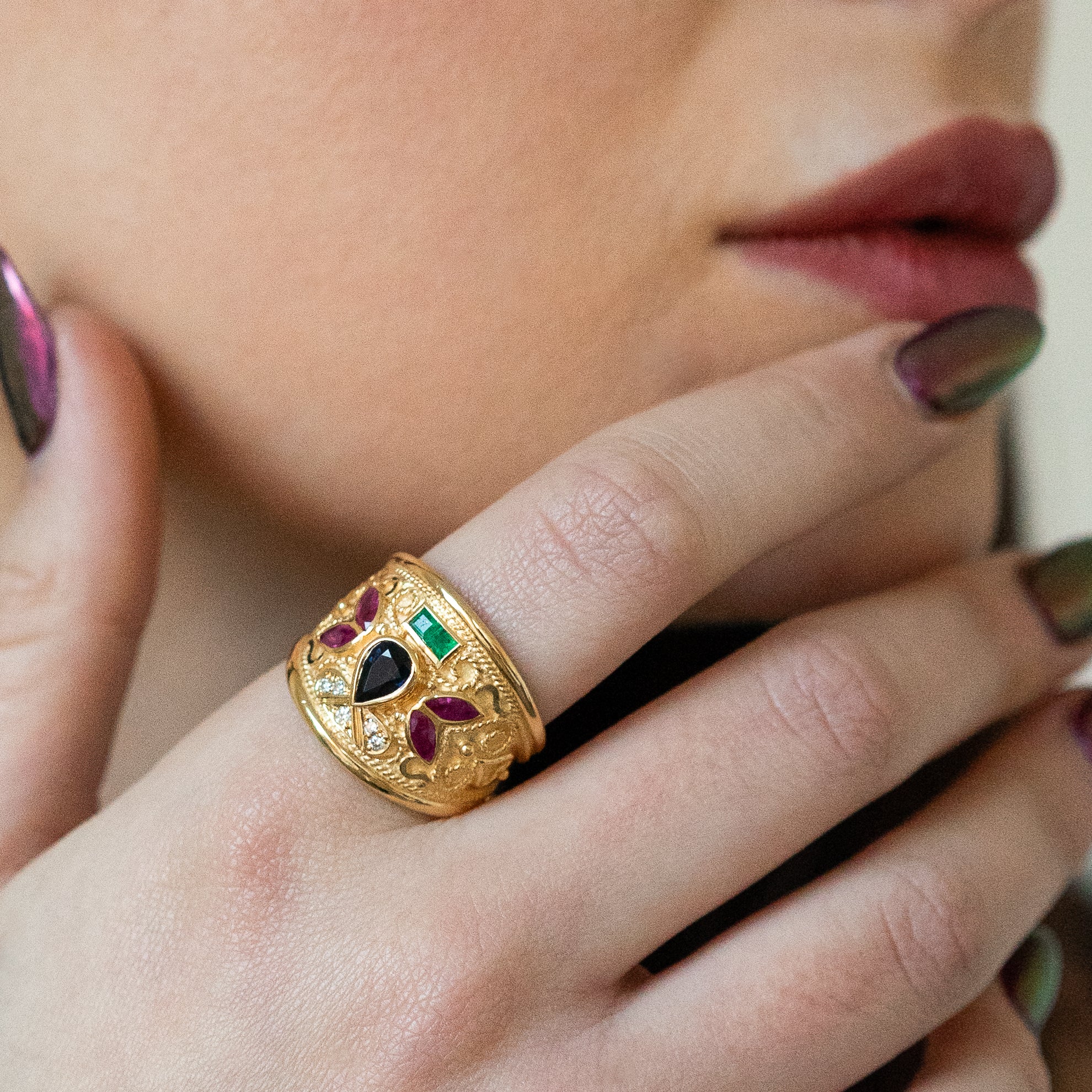 Queen Style Ring with Mixed Gemstones