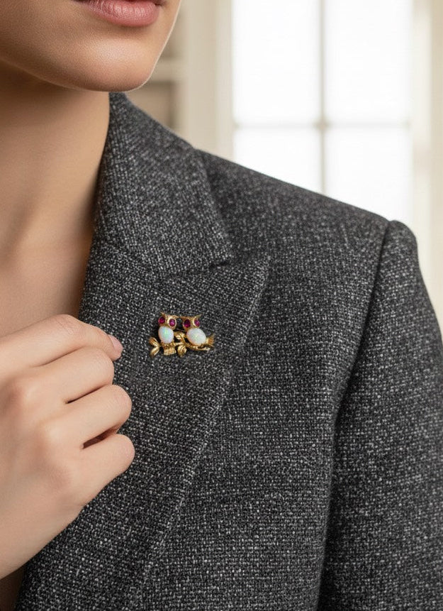 Vintage Two Owl Brooch in 9ct Yellow Gold with Rubies and Opals