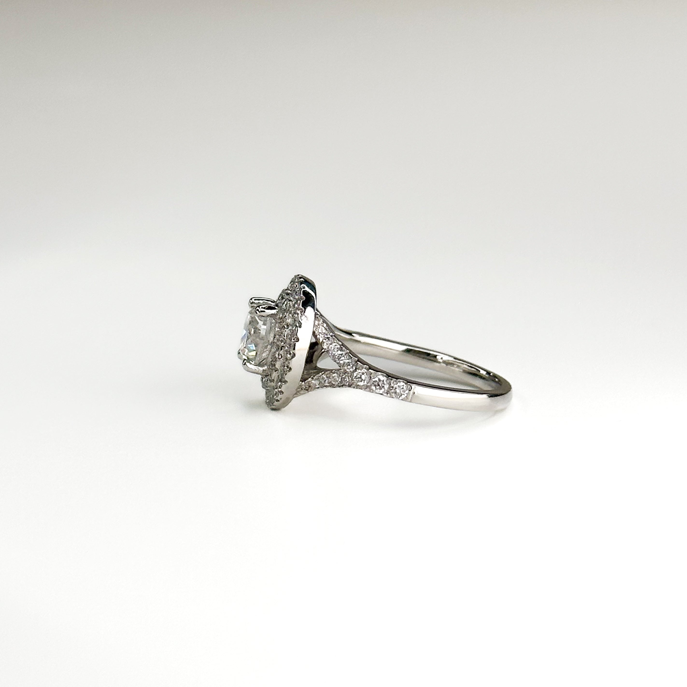 1.00ct Round Cut Diamond Platinum Ring with Double Halo