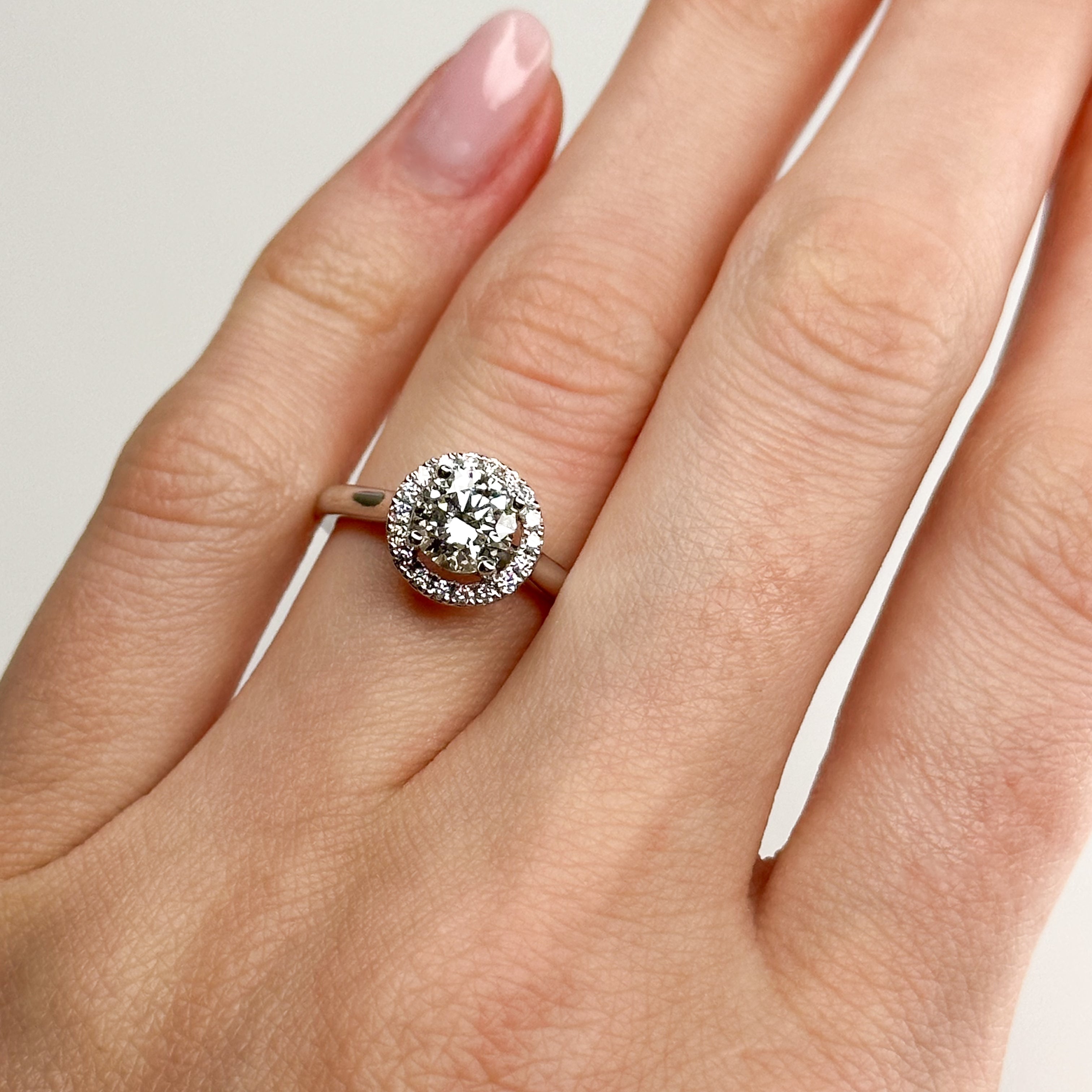 1.00ct Round Cut Diamond Platinum Ring