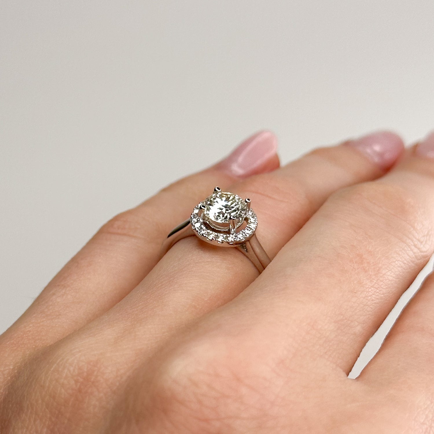 1.00ct Round Cut Diamond Platinum Ring