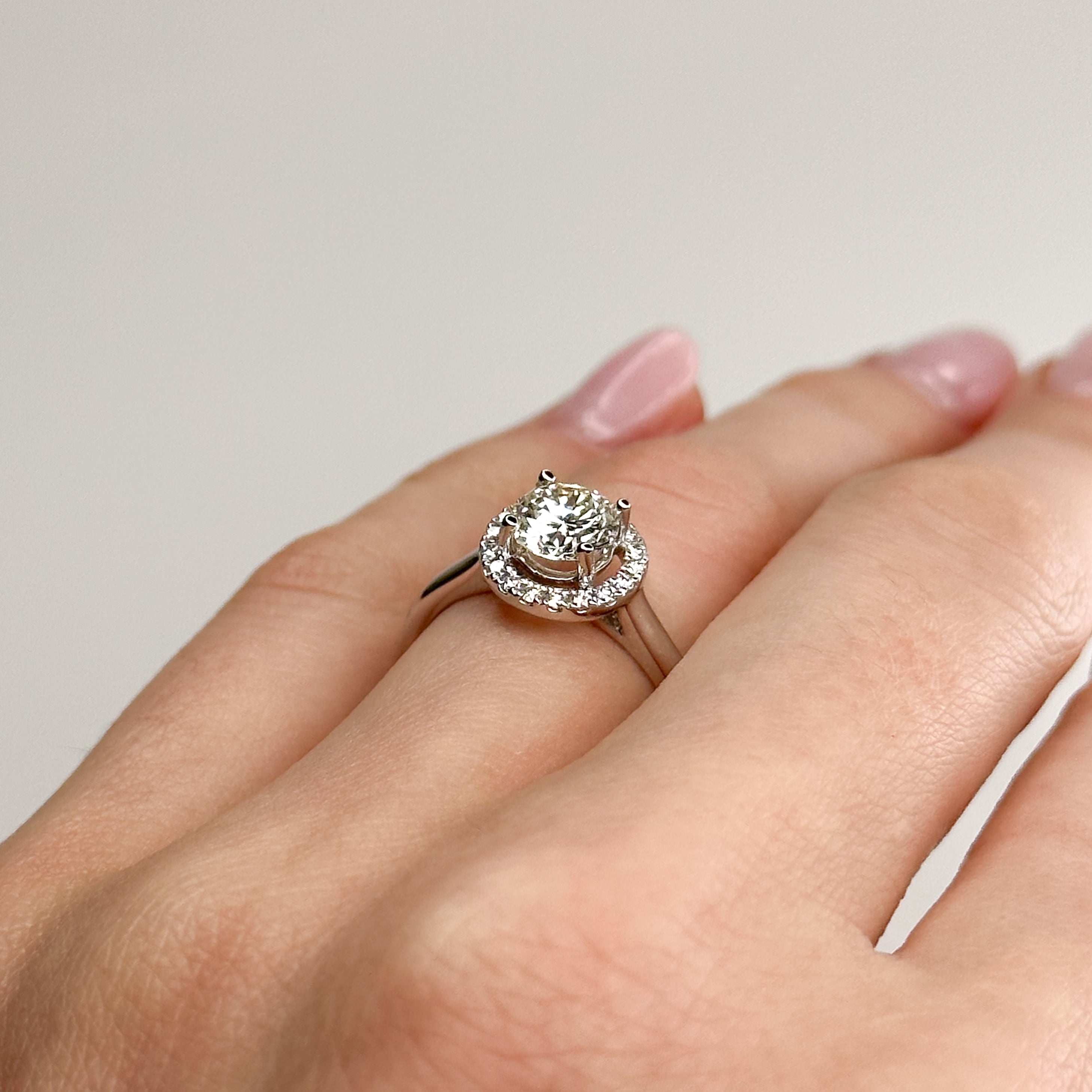 1.00ct Round Cut Diamond Platinum Ring