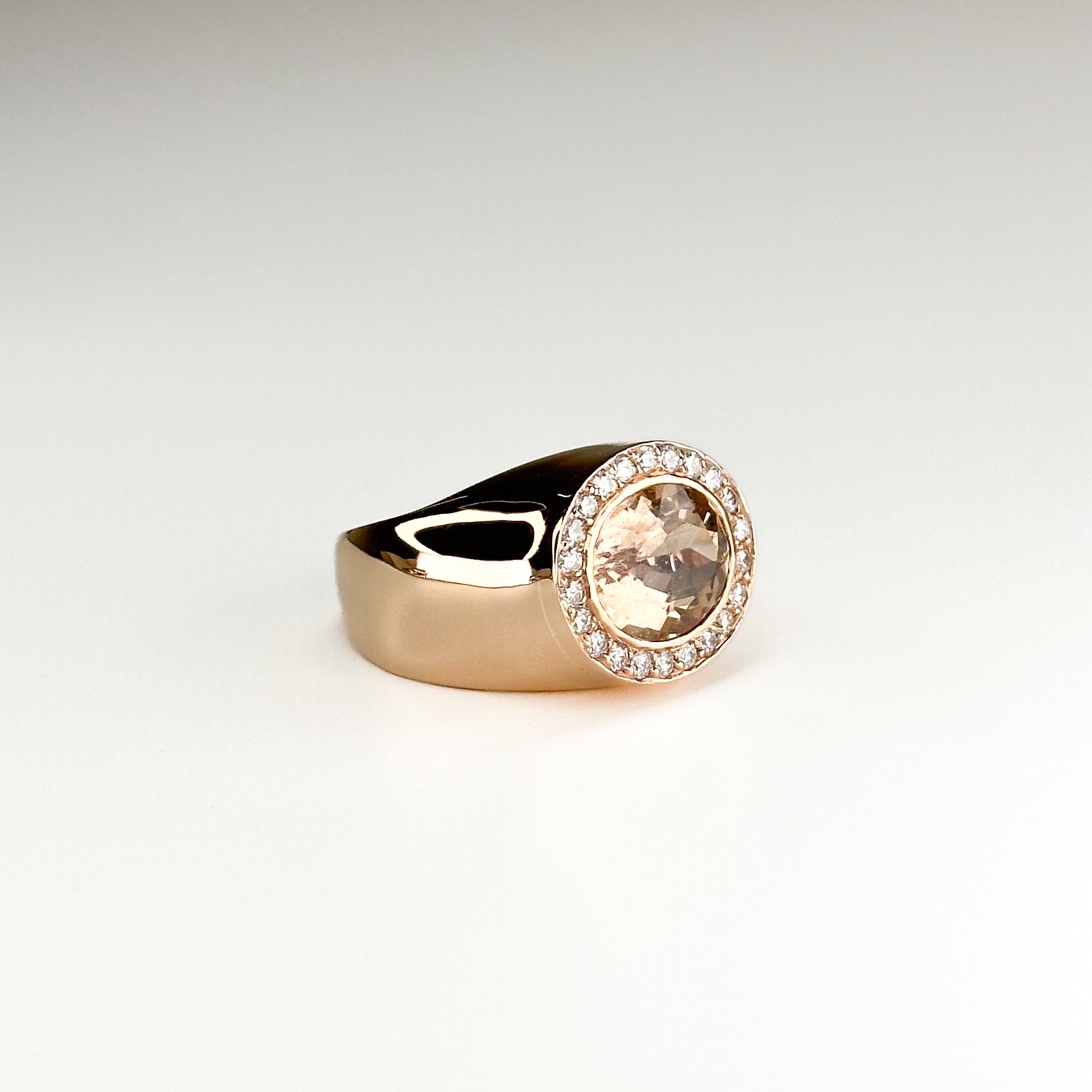 3.88ct Oval Morganite Dress Ring in Rose Gold