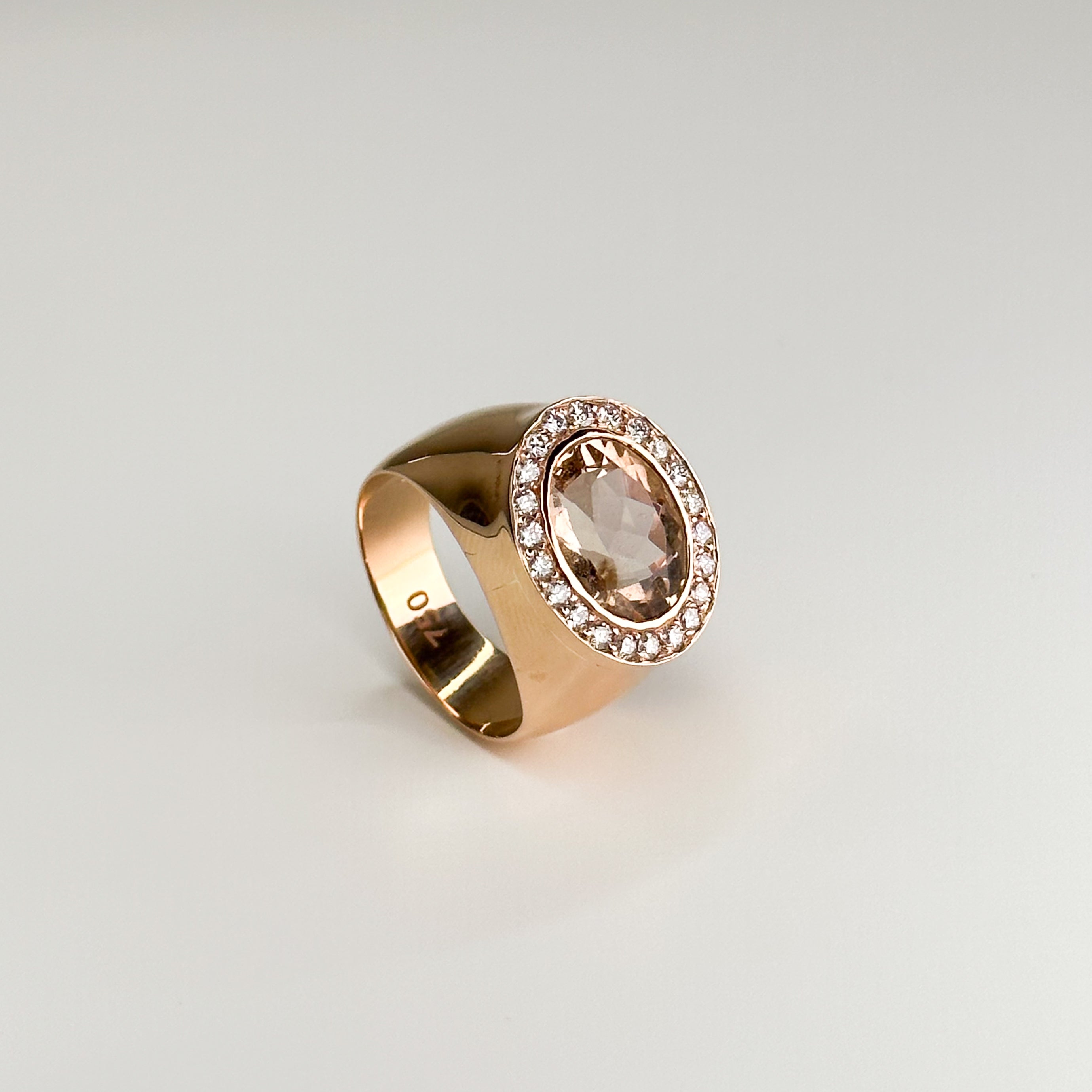 3.88ct Oval Morganite Dress Ring in Rose Gold
