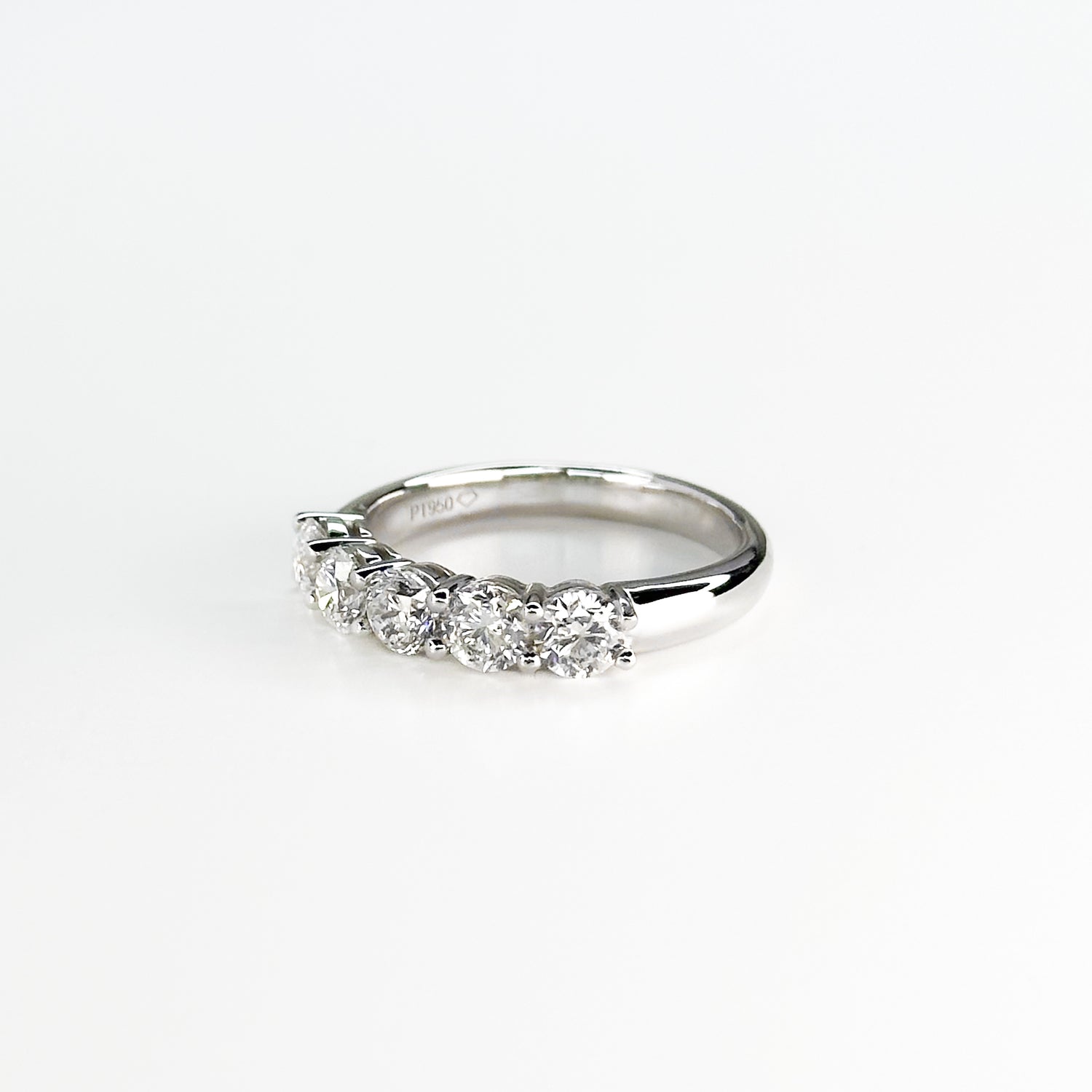 5 Round Brilliant Cut Diamond Ring