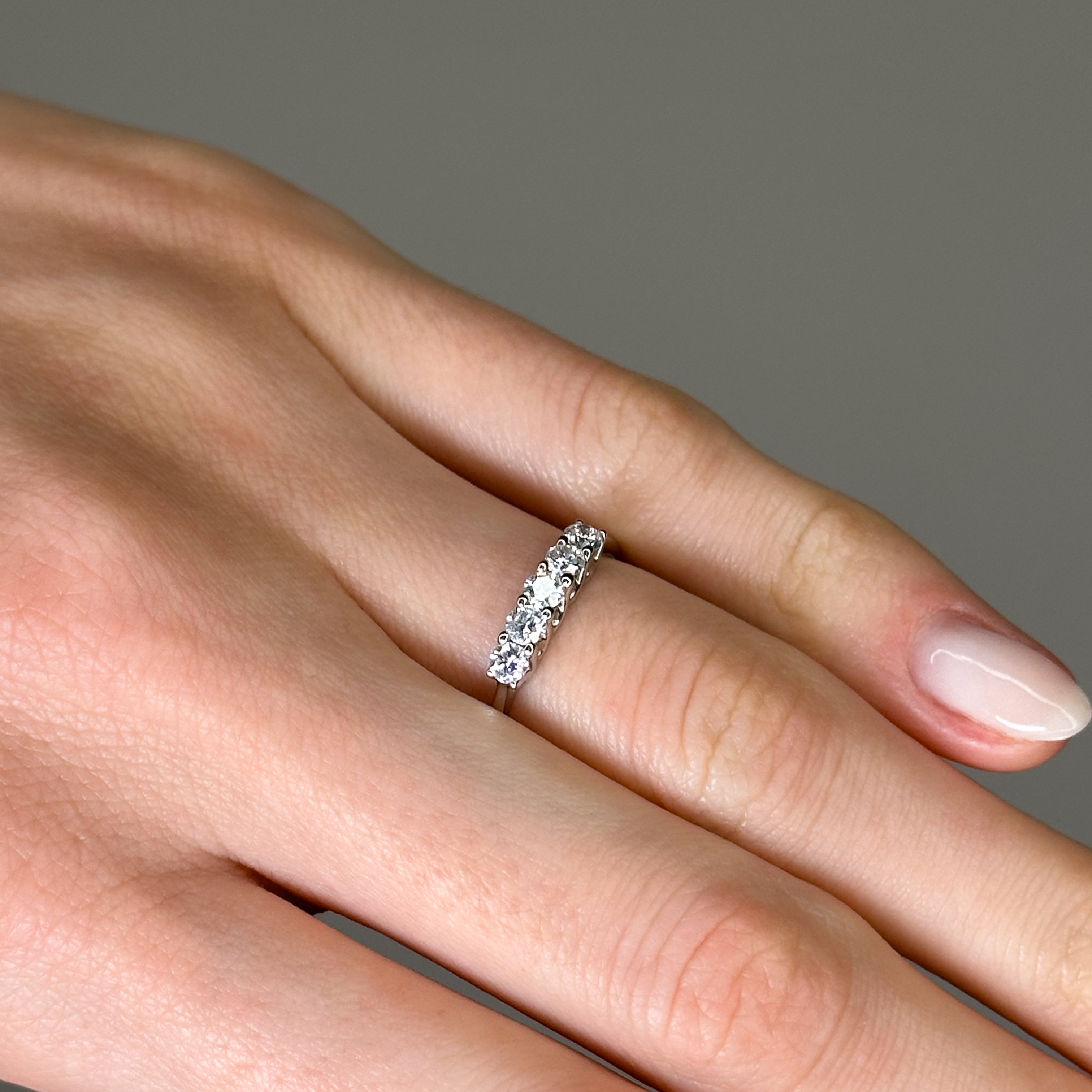 5 Round Brilliant Cut Diamond Ring