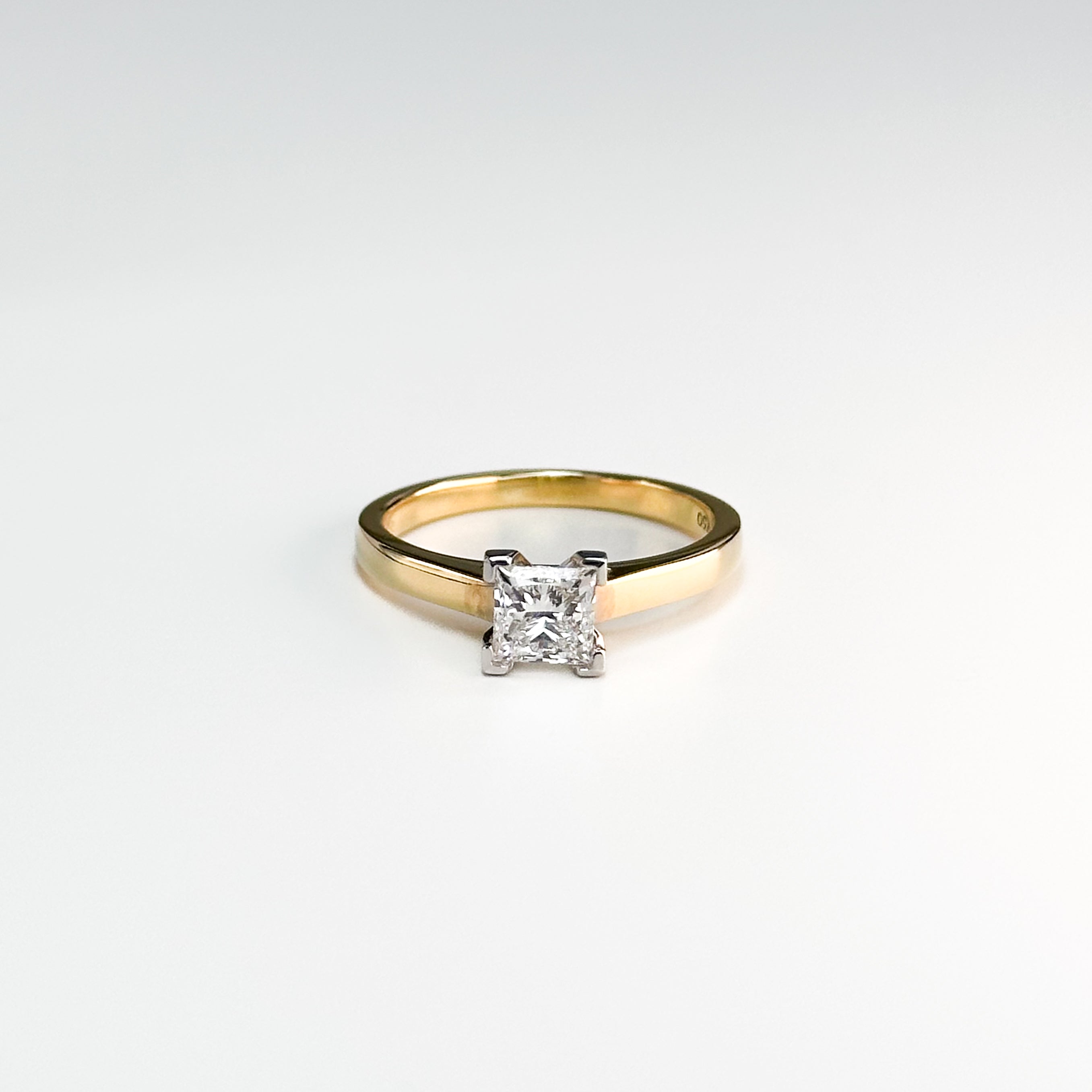 0.80ct GIA Princess Cut Diamond Ring