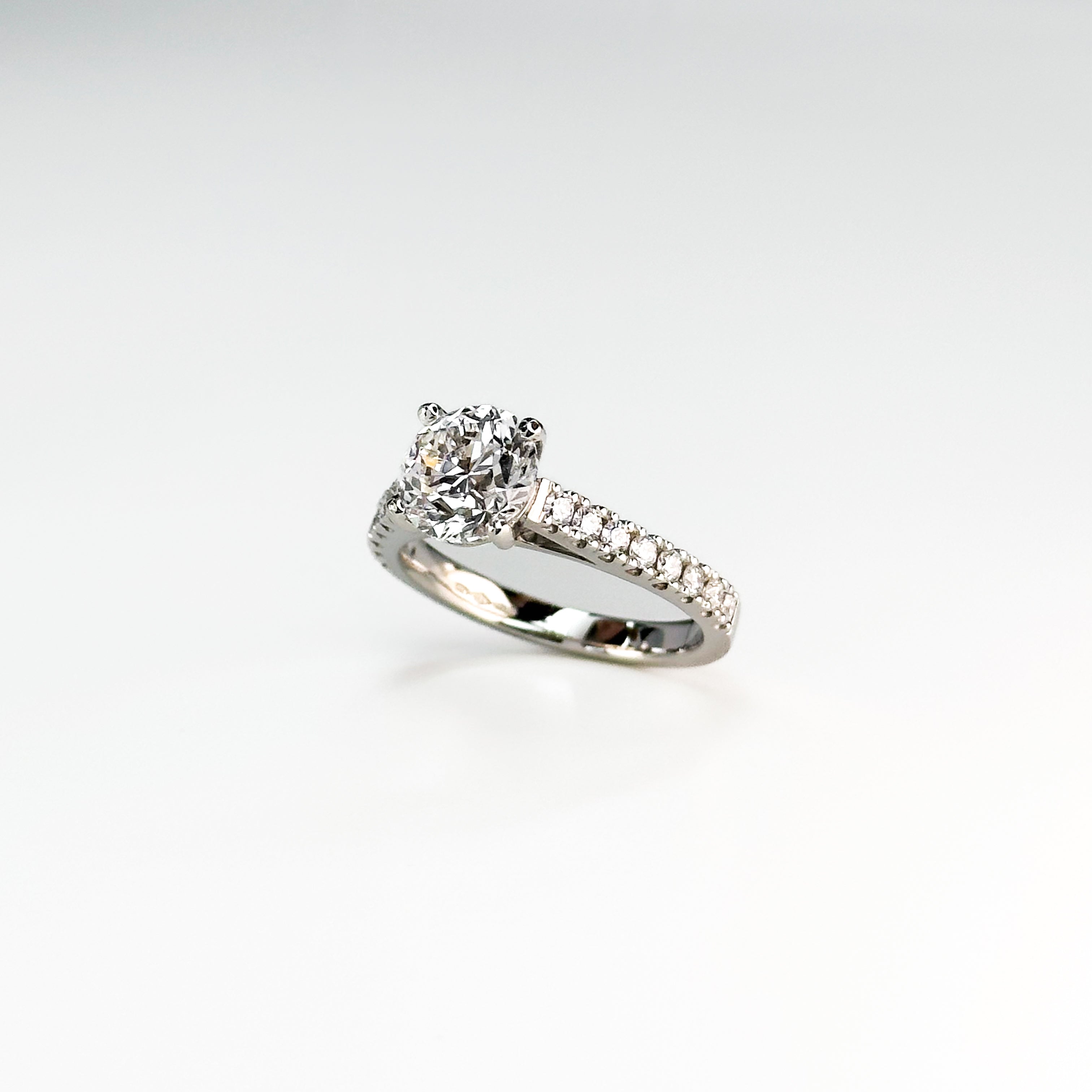 2.01ct GIA Round Cut Diamond Ring