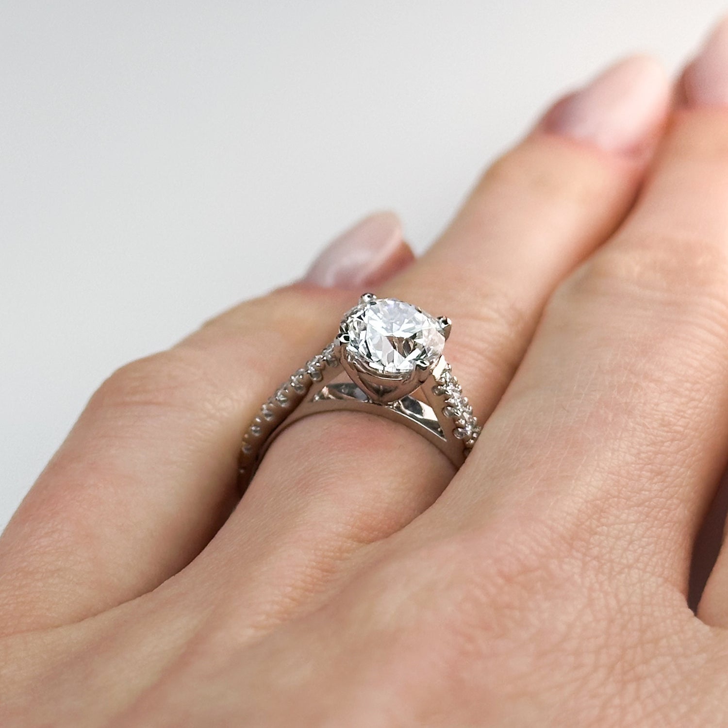 2.01ct GIA Round Cut Diamond Ring