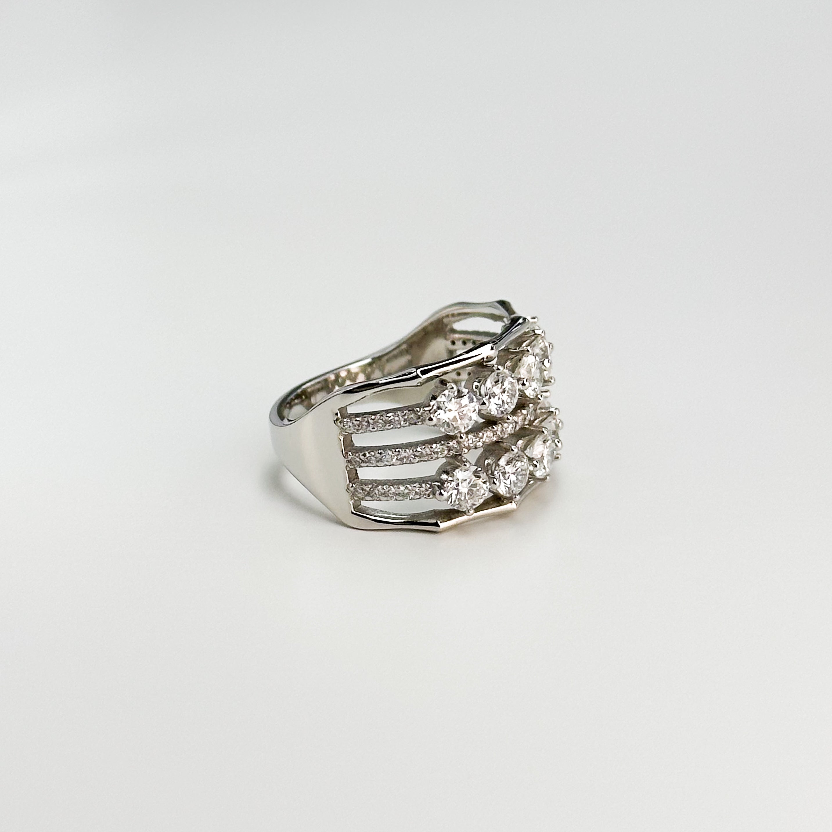 1.55ct Round Cut Diamond Ring