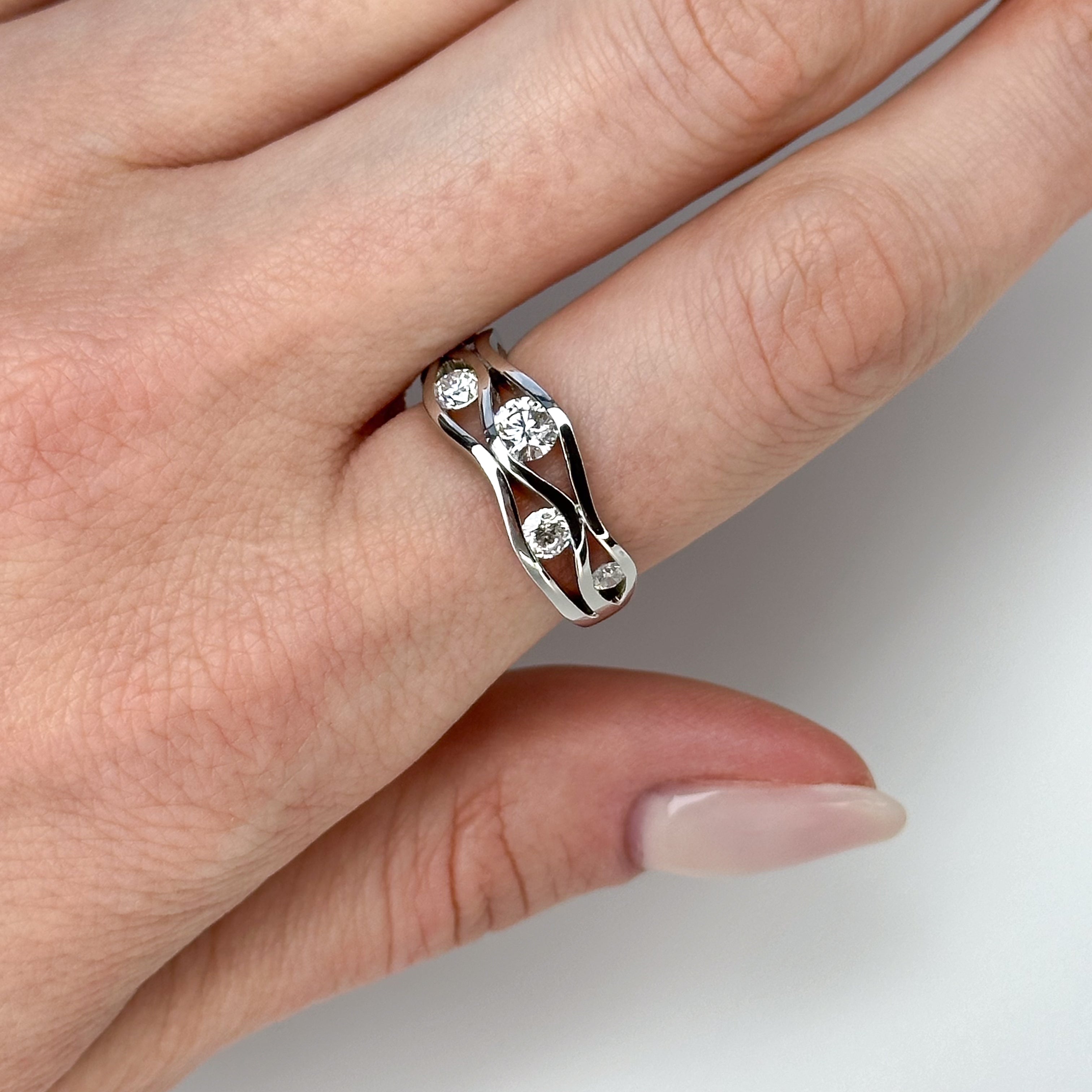 0.98ct Diamond Dress Ring in Platinum