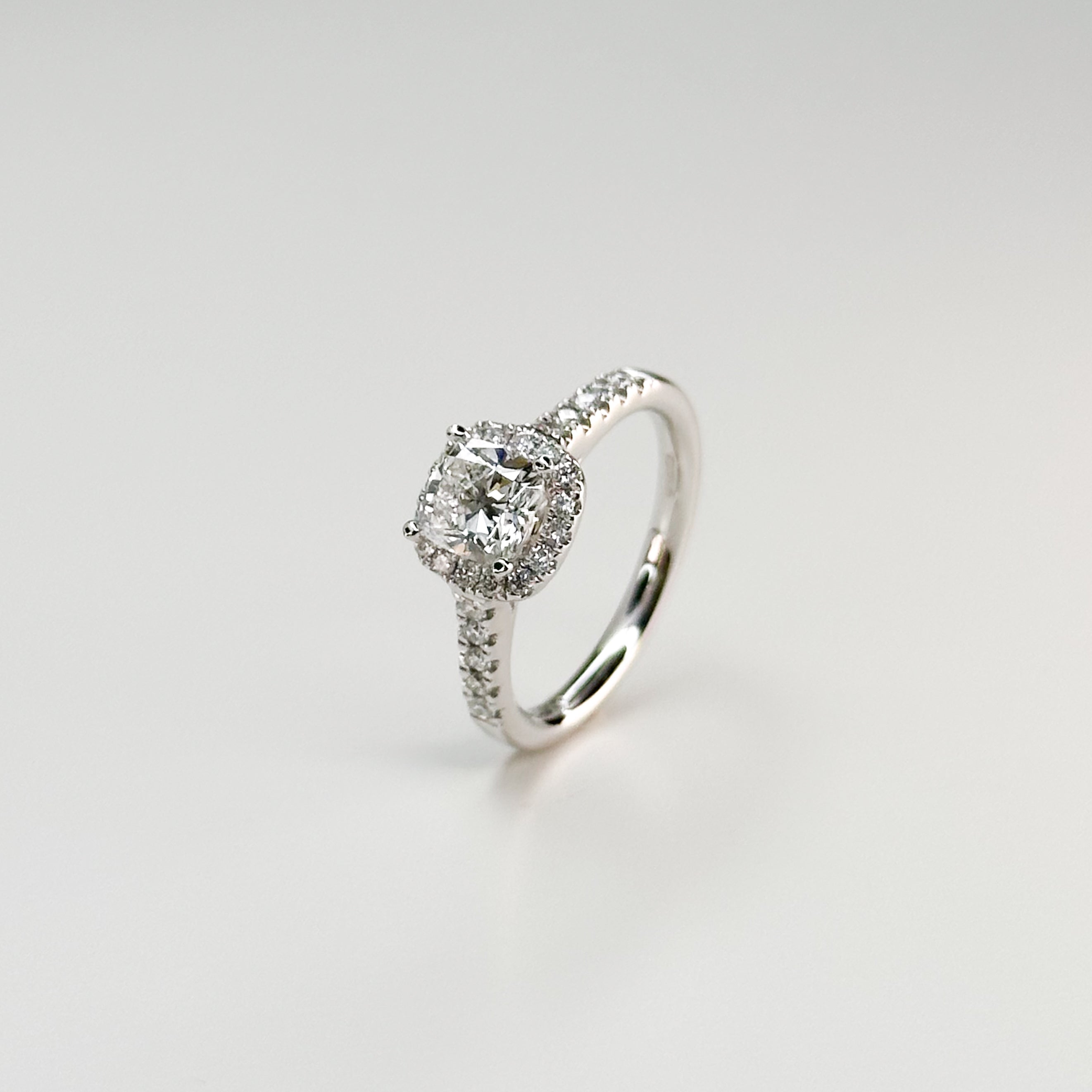 1.00ct GIA Cushion Cut Diamond Ring