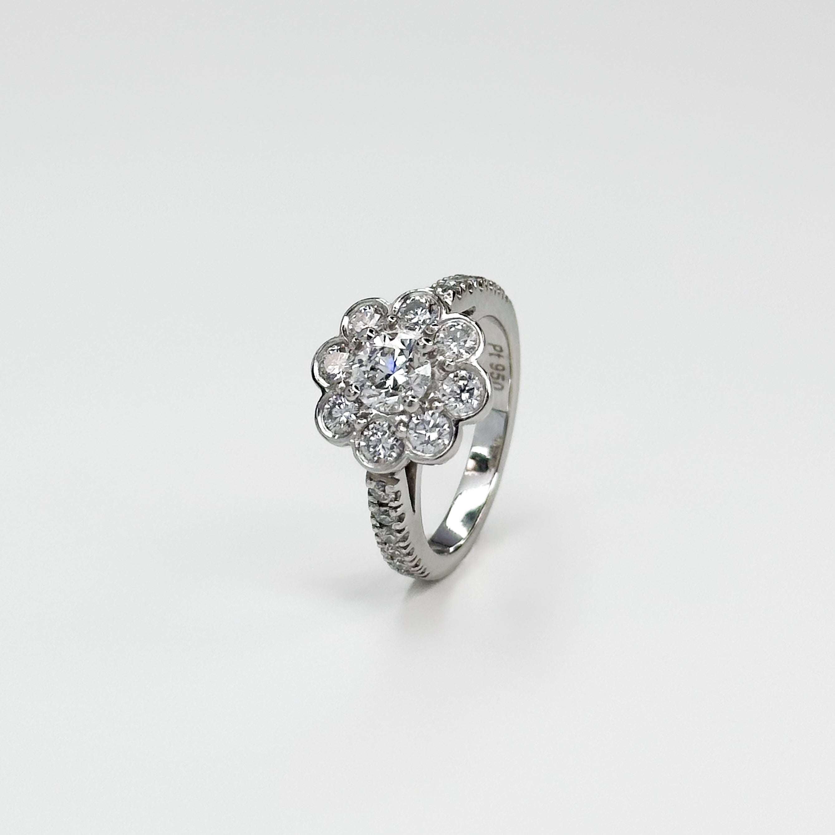 0.52ct Round Cut Diamond Cluster Platinum Ring