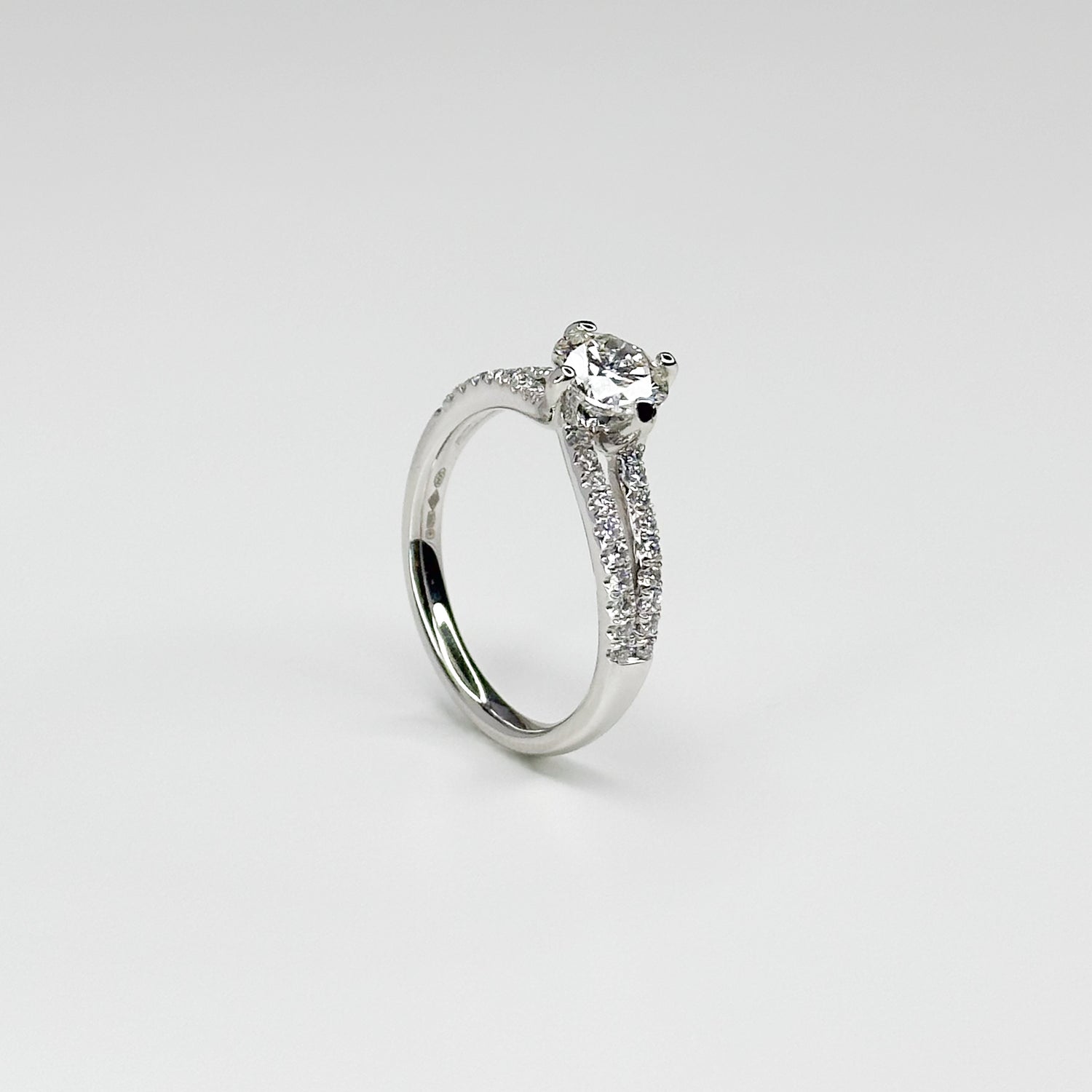 1.00ct HRD Diamond Engagement Ring in Platinum
