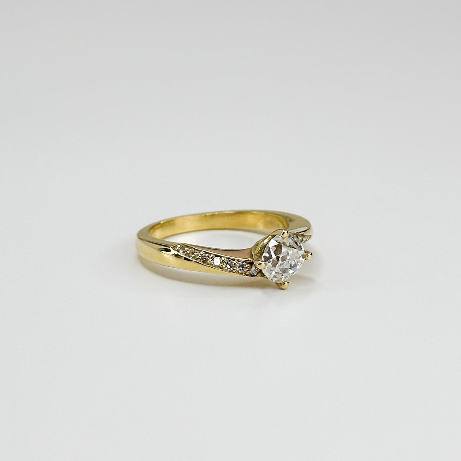 0.86ct Diamond Ring in Yellow Gold
