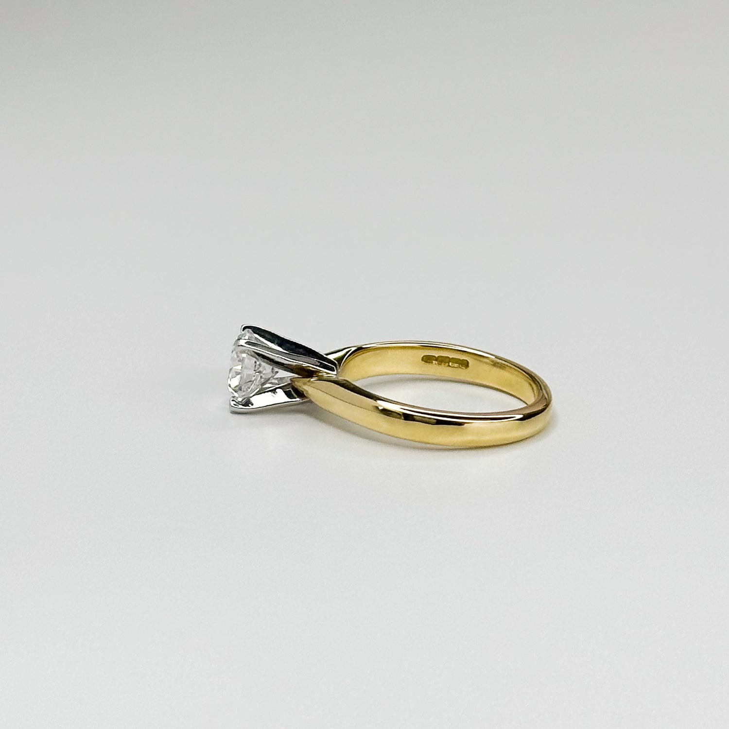 1.00ct Diamond Engagement Ring in Yellow Gold