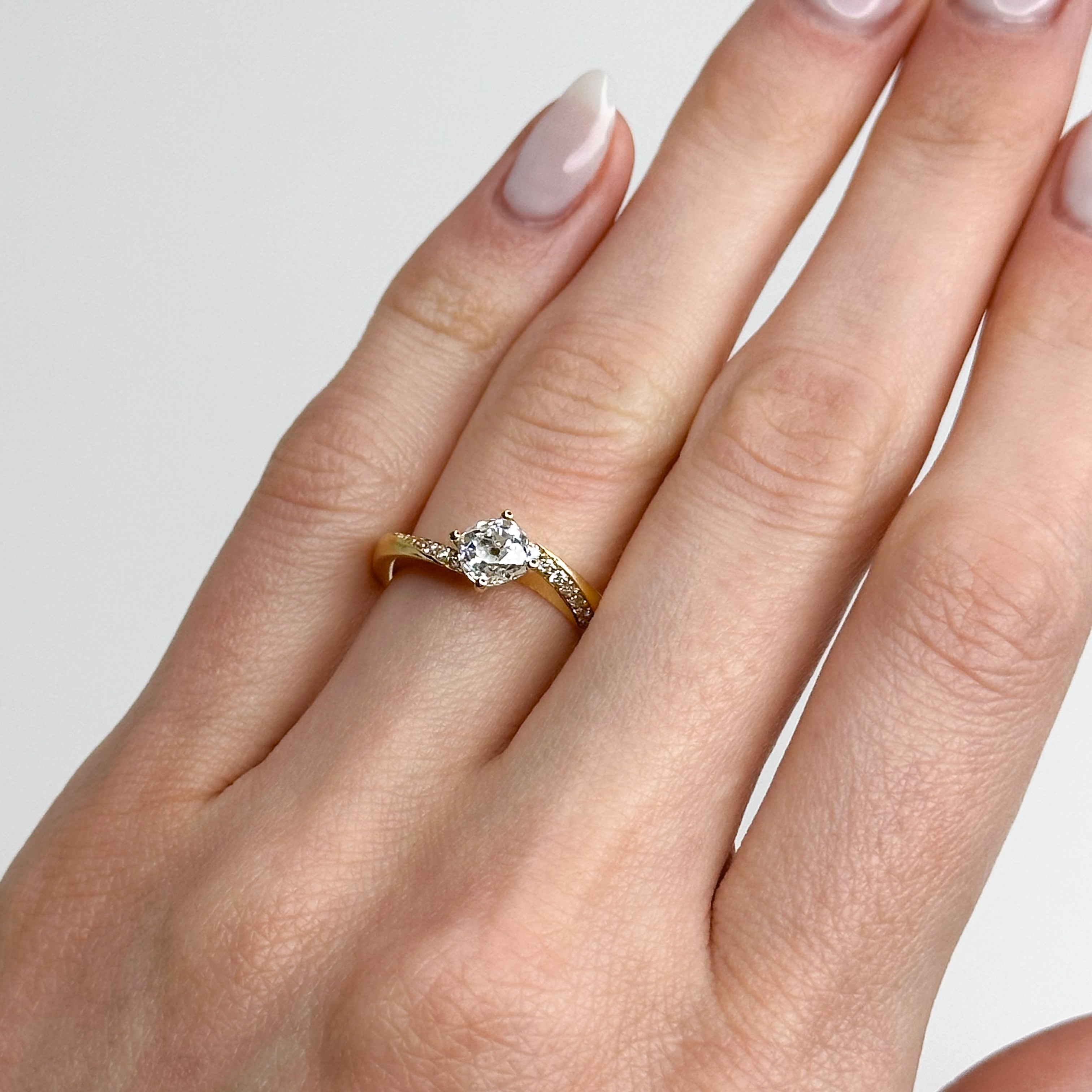 0.86ct Diamond Ring in Yellow Gold