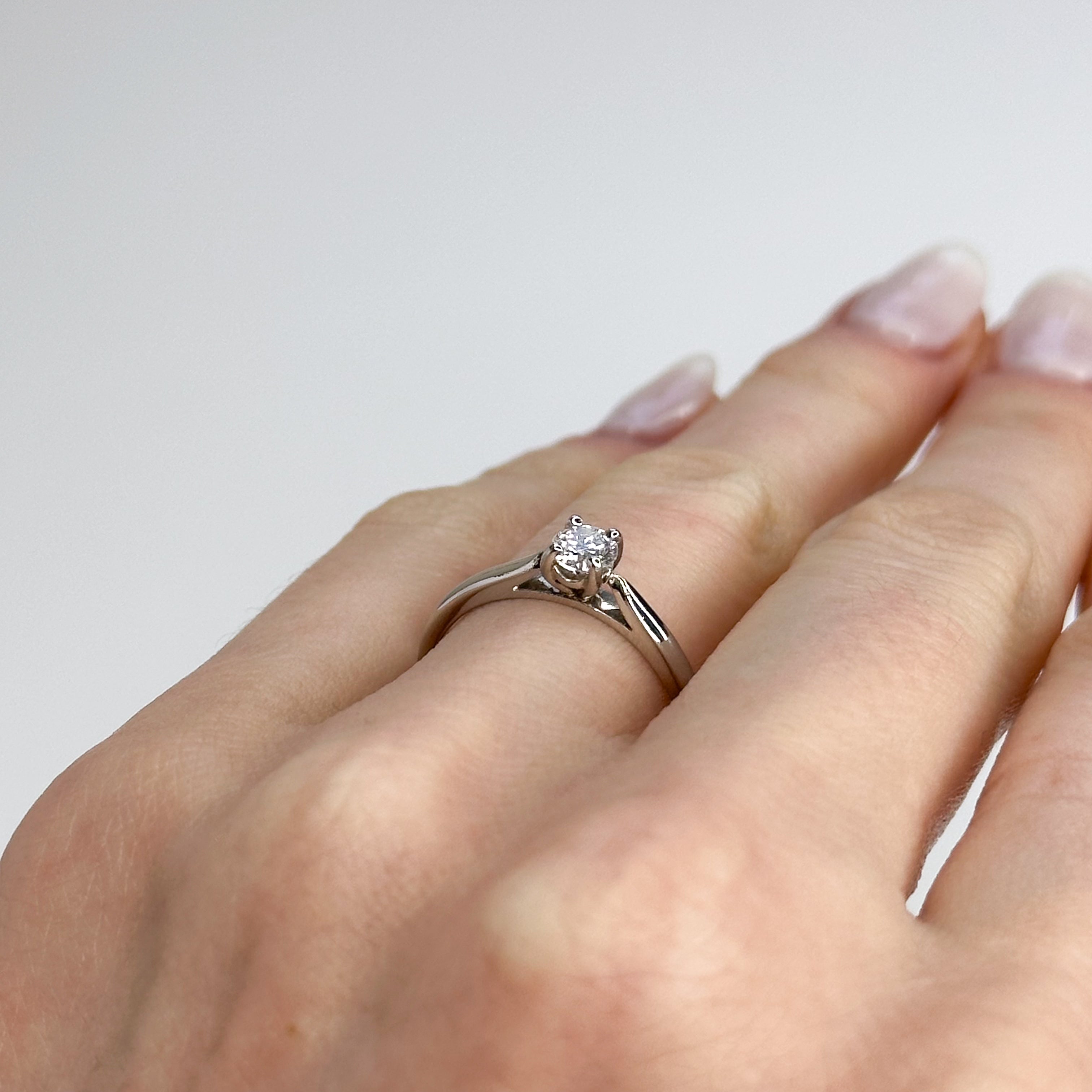 0.30ct GIA Diamond Ring in Platinum