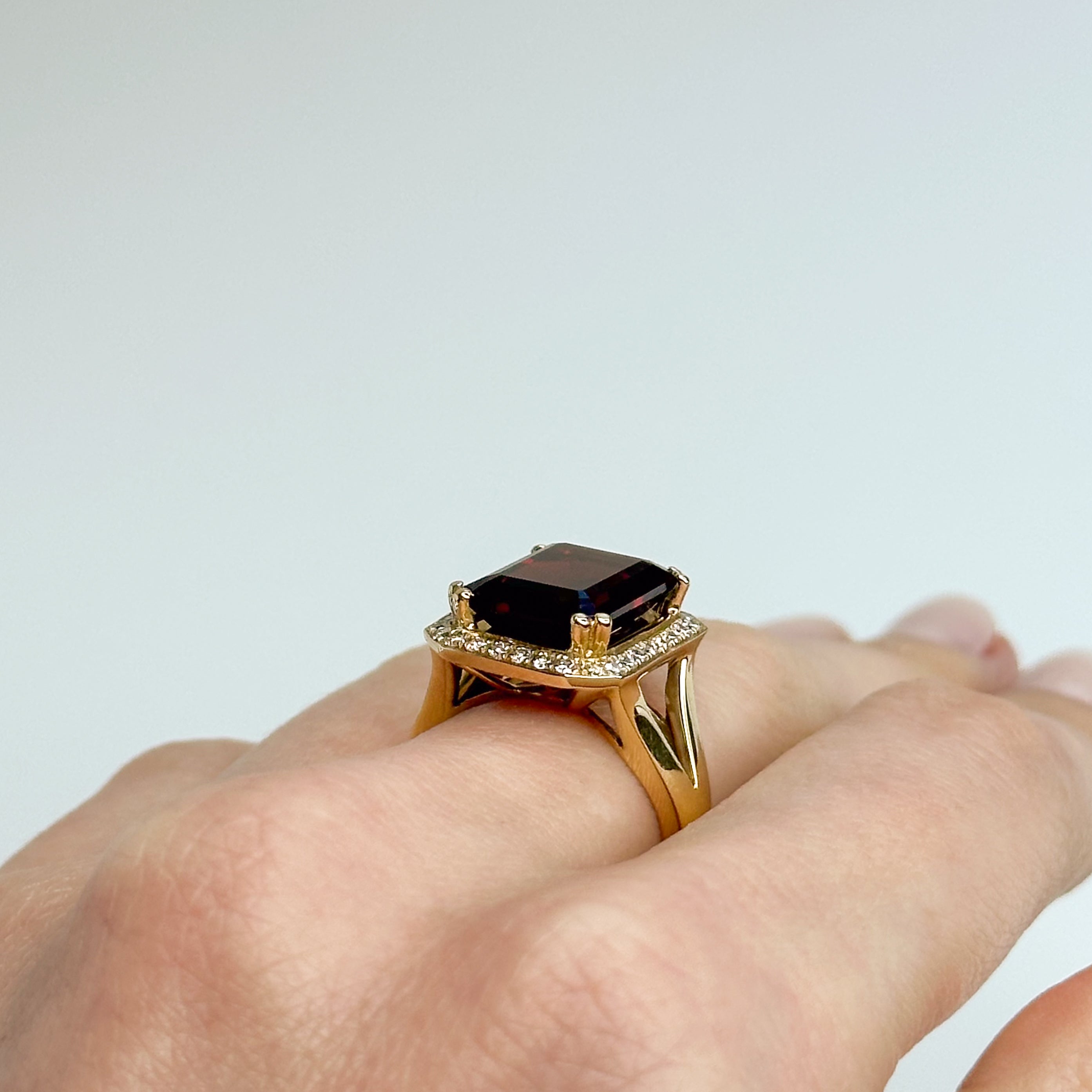11ct Octagon Cut Garnet Ring