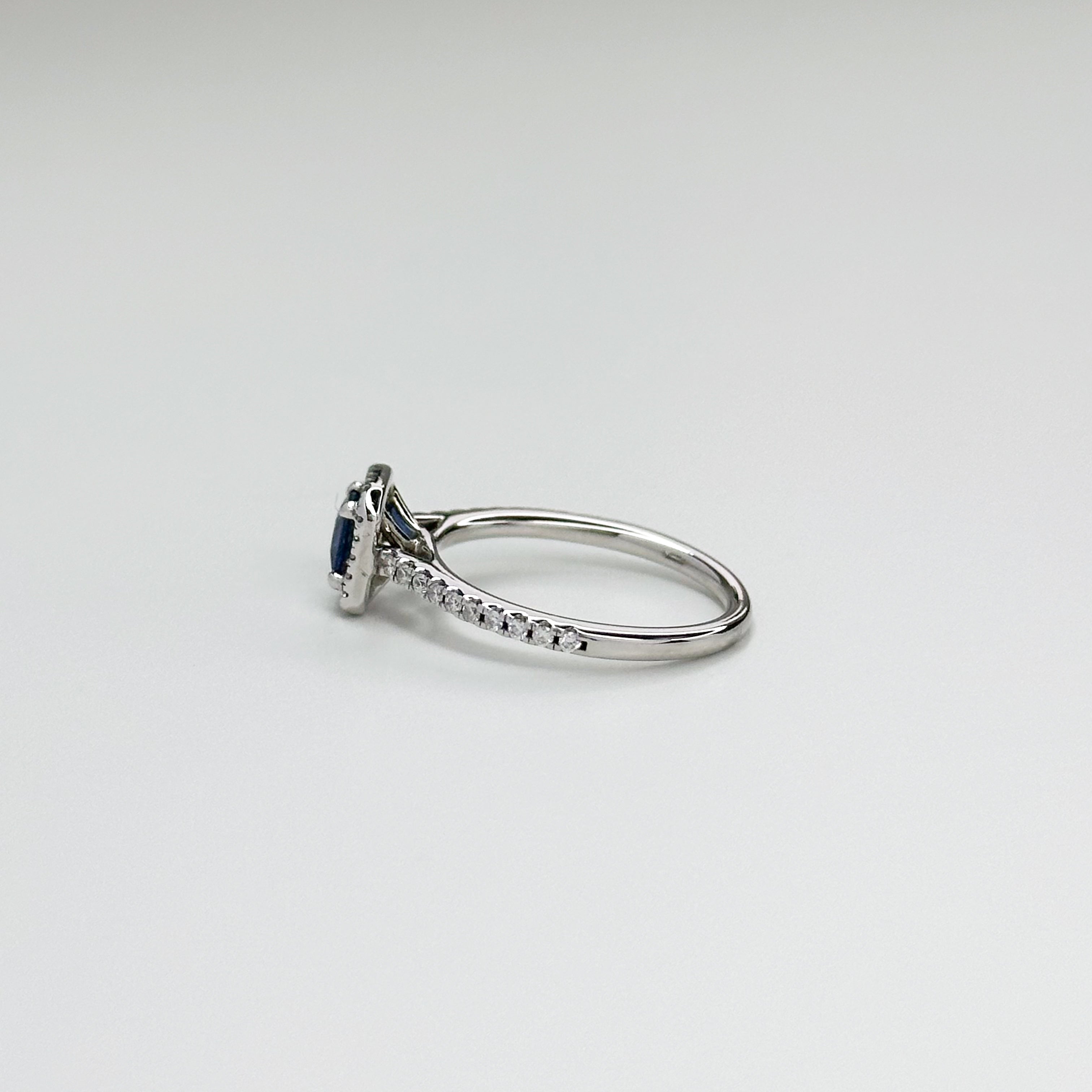 0.60ct Princess Cut Sapphire Ring
