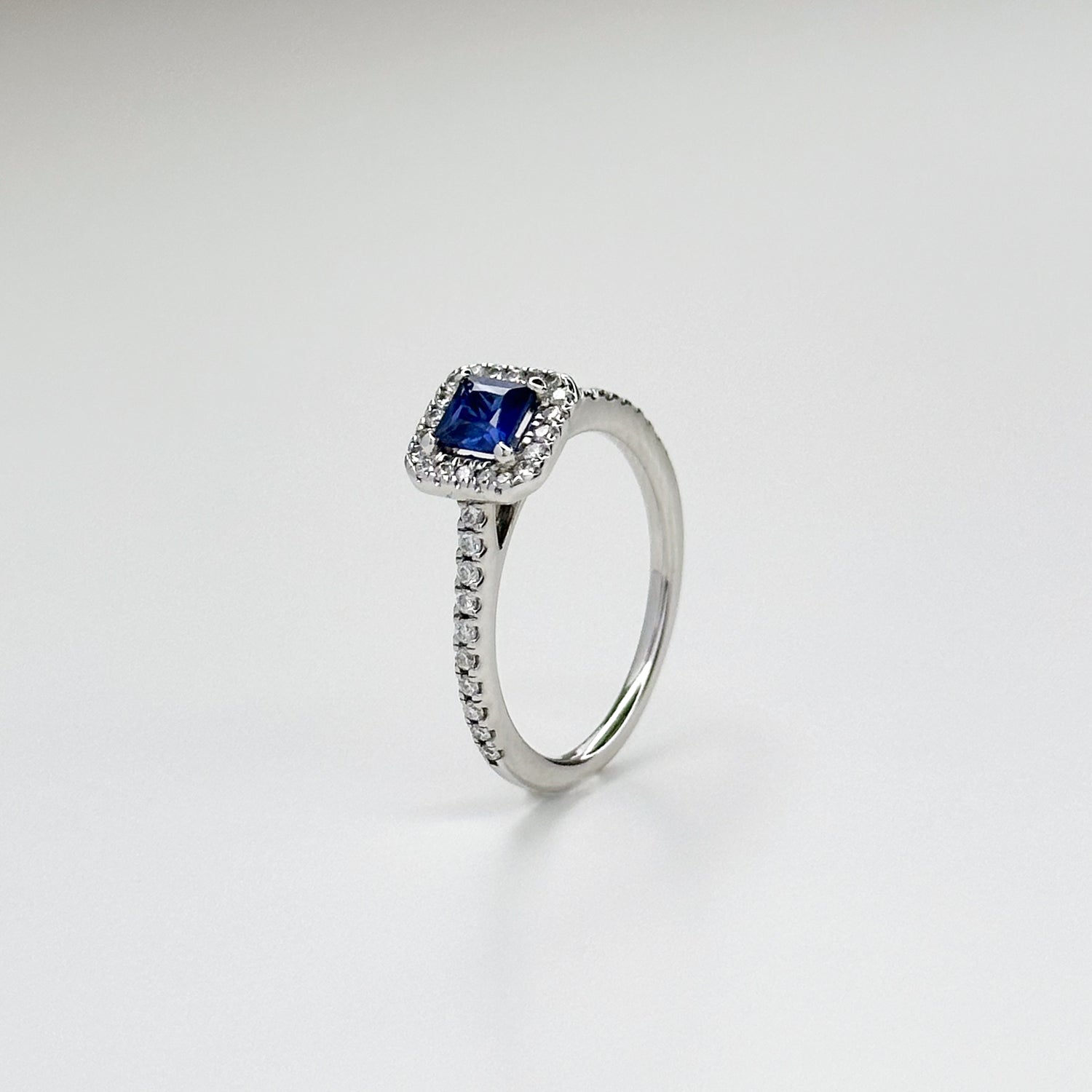 0.60ct Princess Cut Sapphire Ring