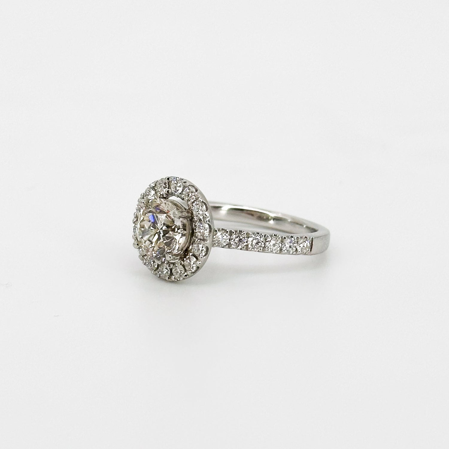1.40ct Diamond Engagement Ring with Diamond Halo