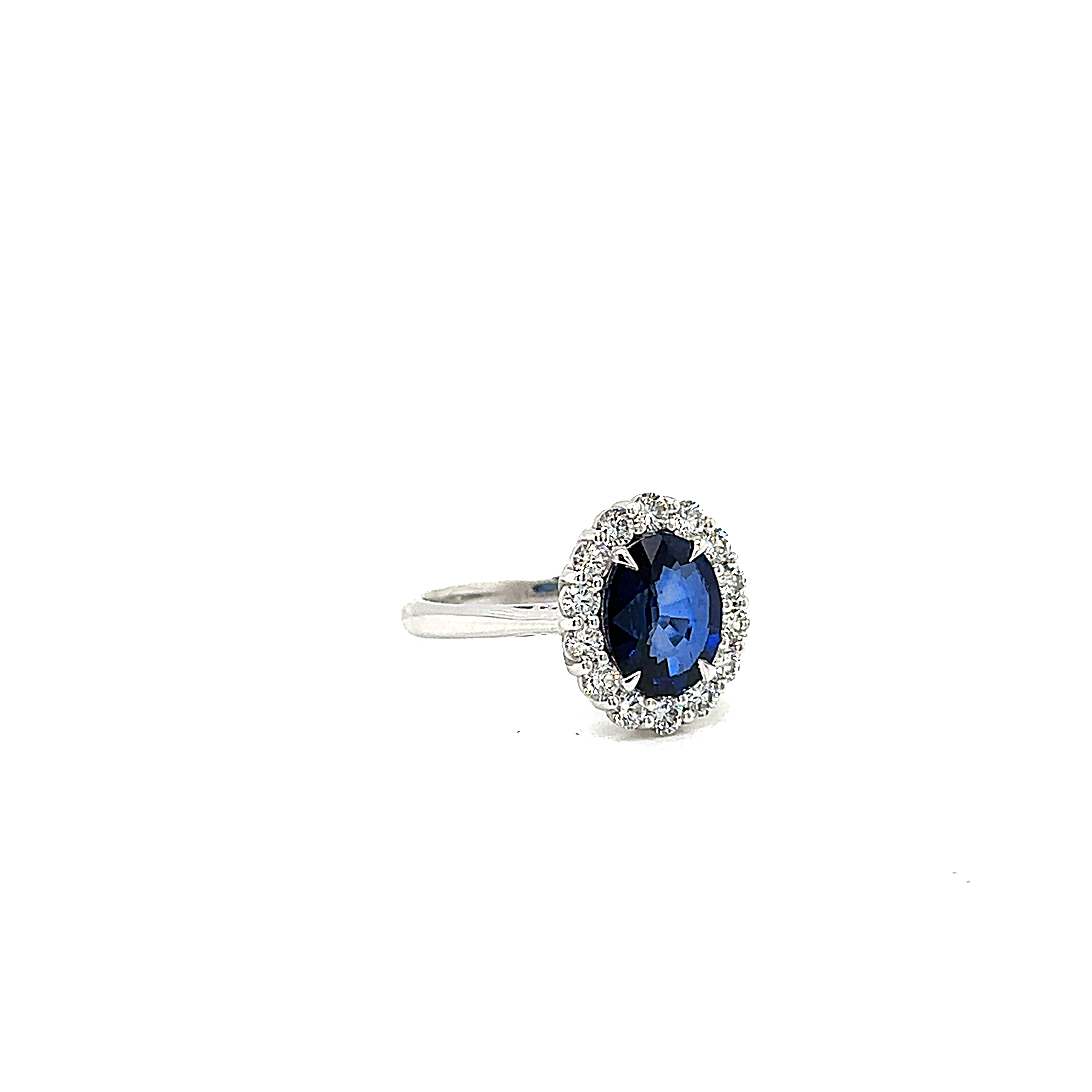 Vintage style sapphire ring