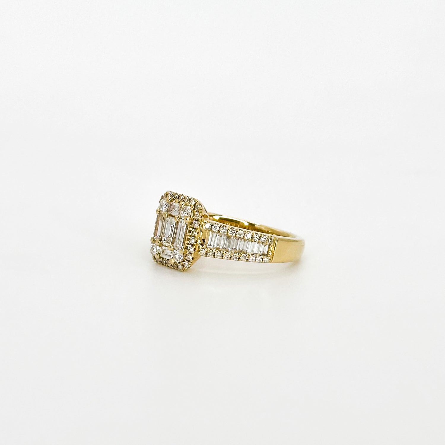 Diamond Cluster Ring in Yellow Gold