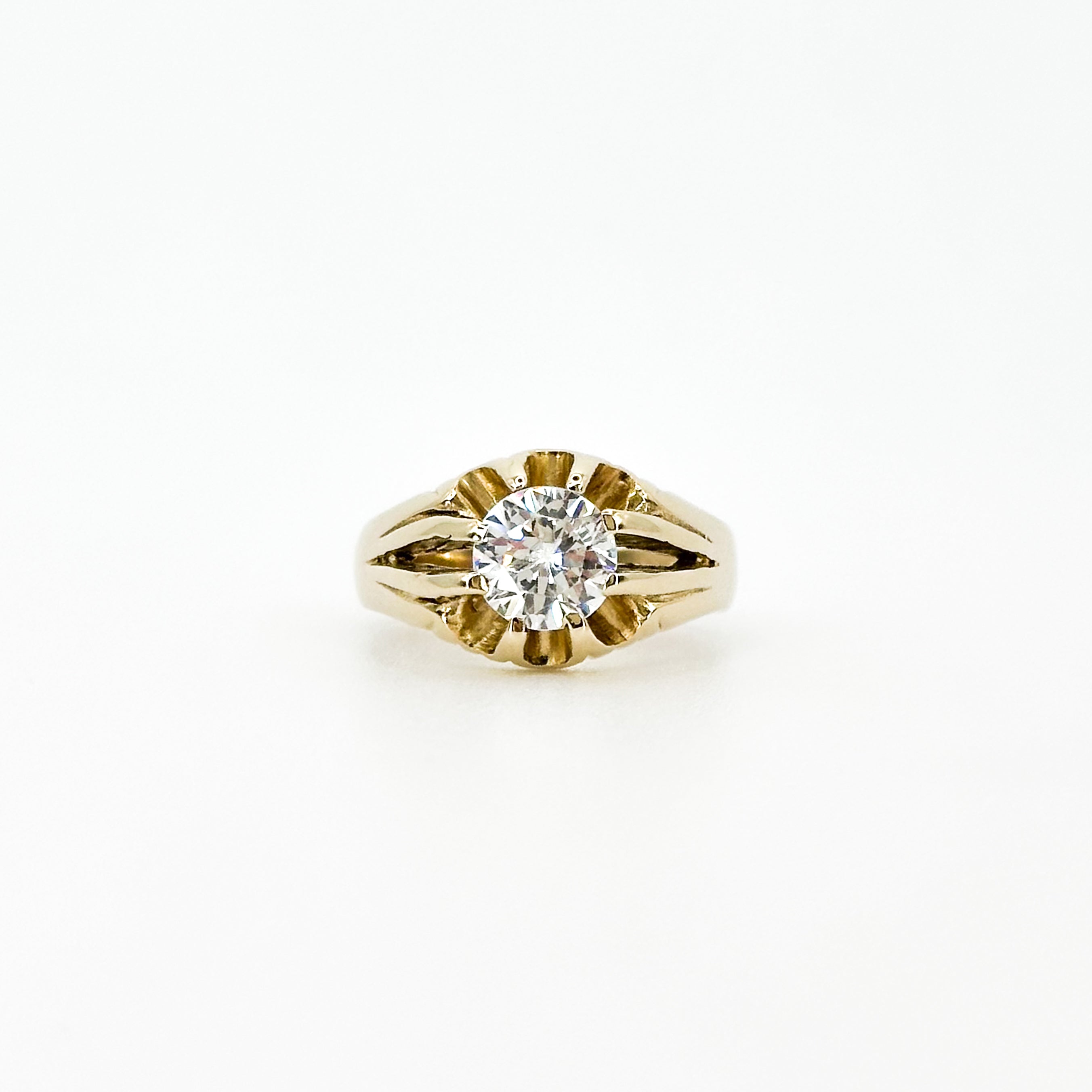 Gold Ring with Zircon