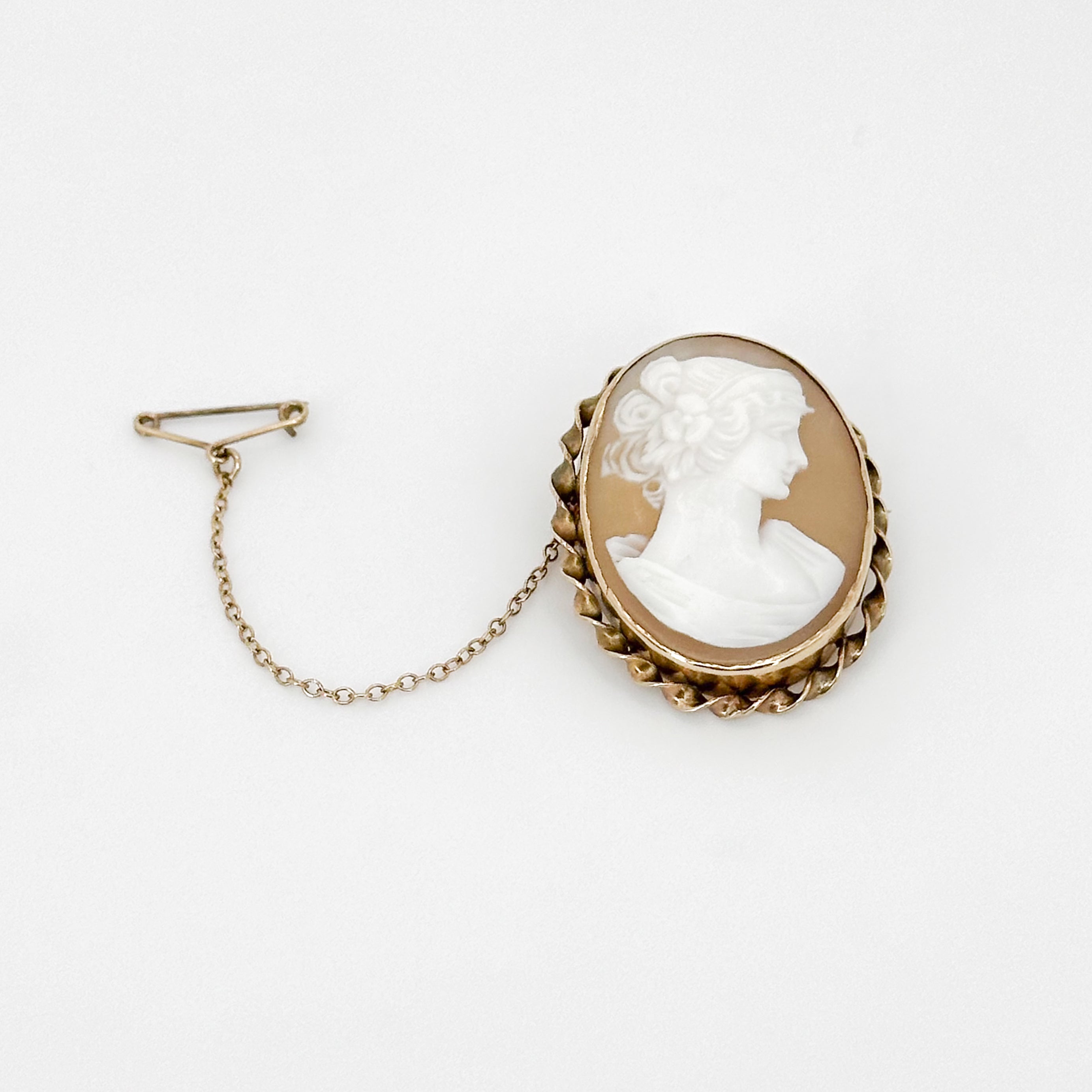 Vintage Cameo Brooch