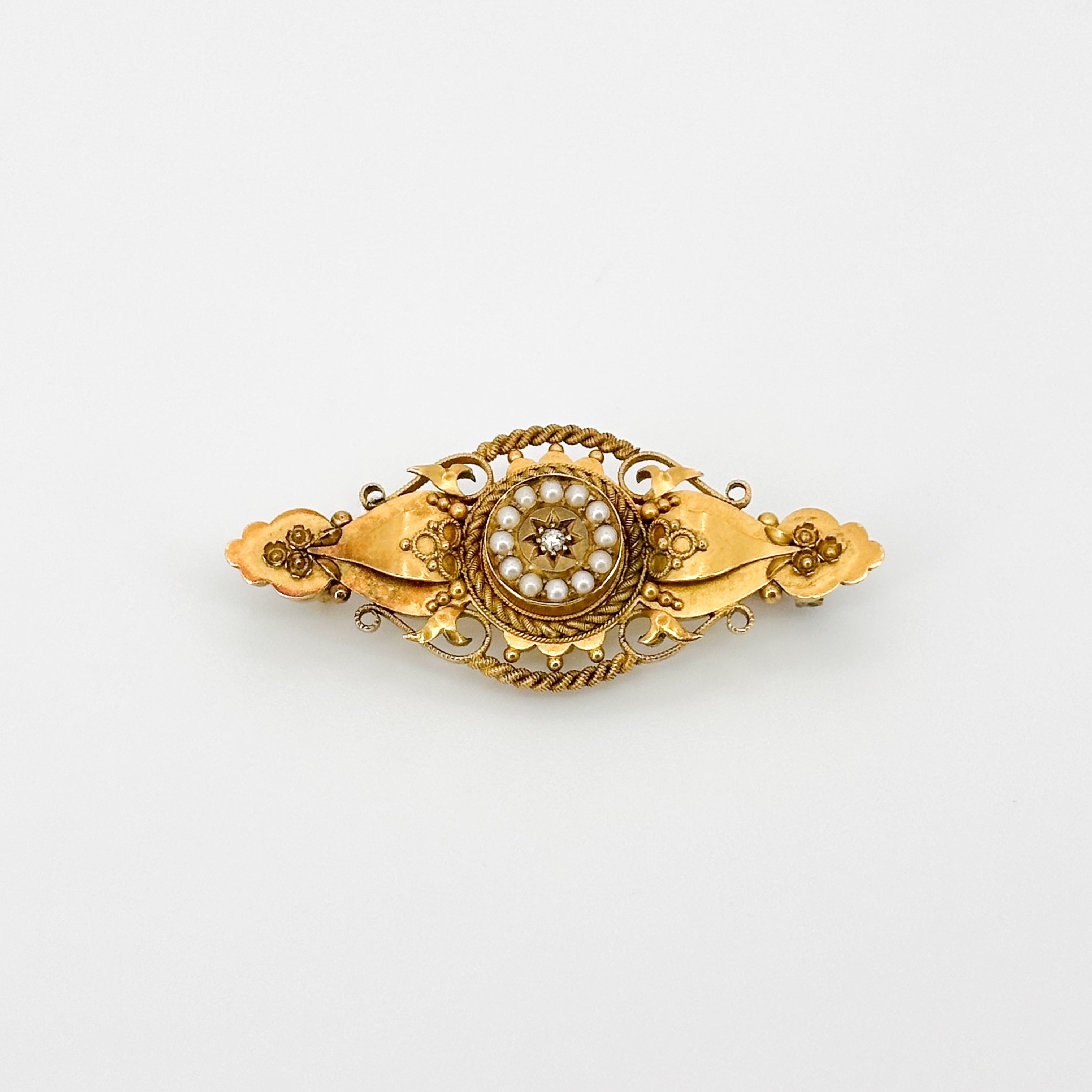 Victorian Gold Brooch with Micro Pearl