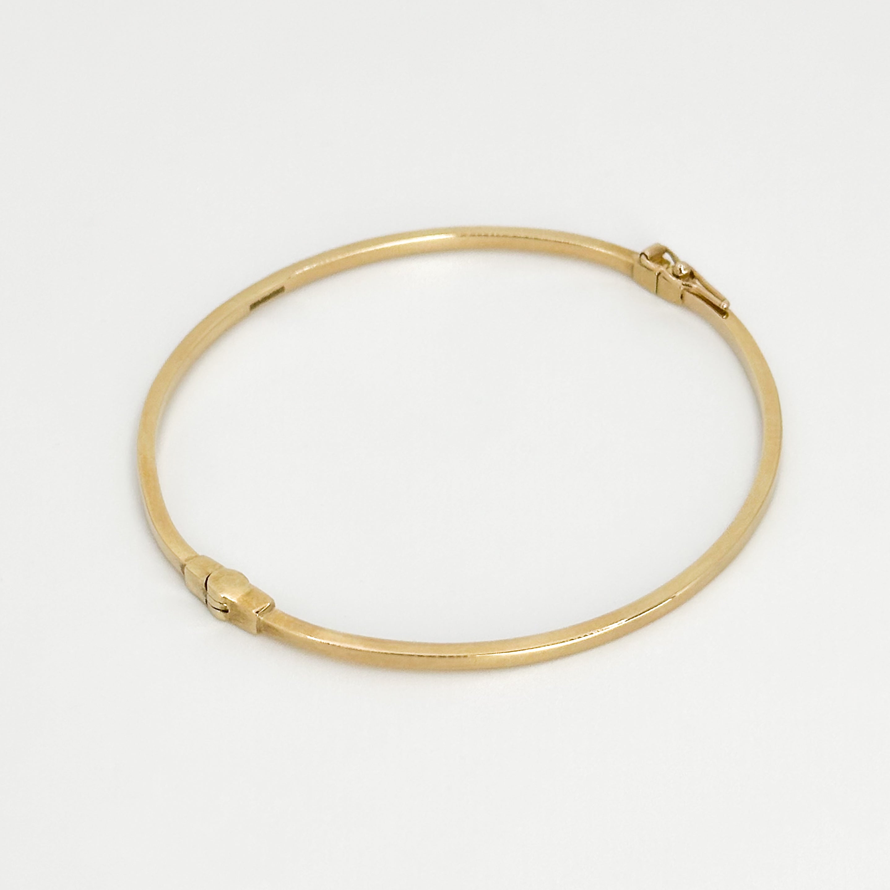 Yellow Gold Bangle Bracelet
