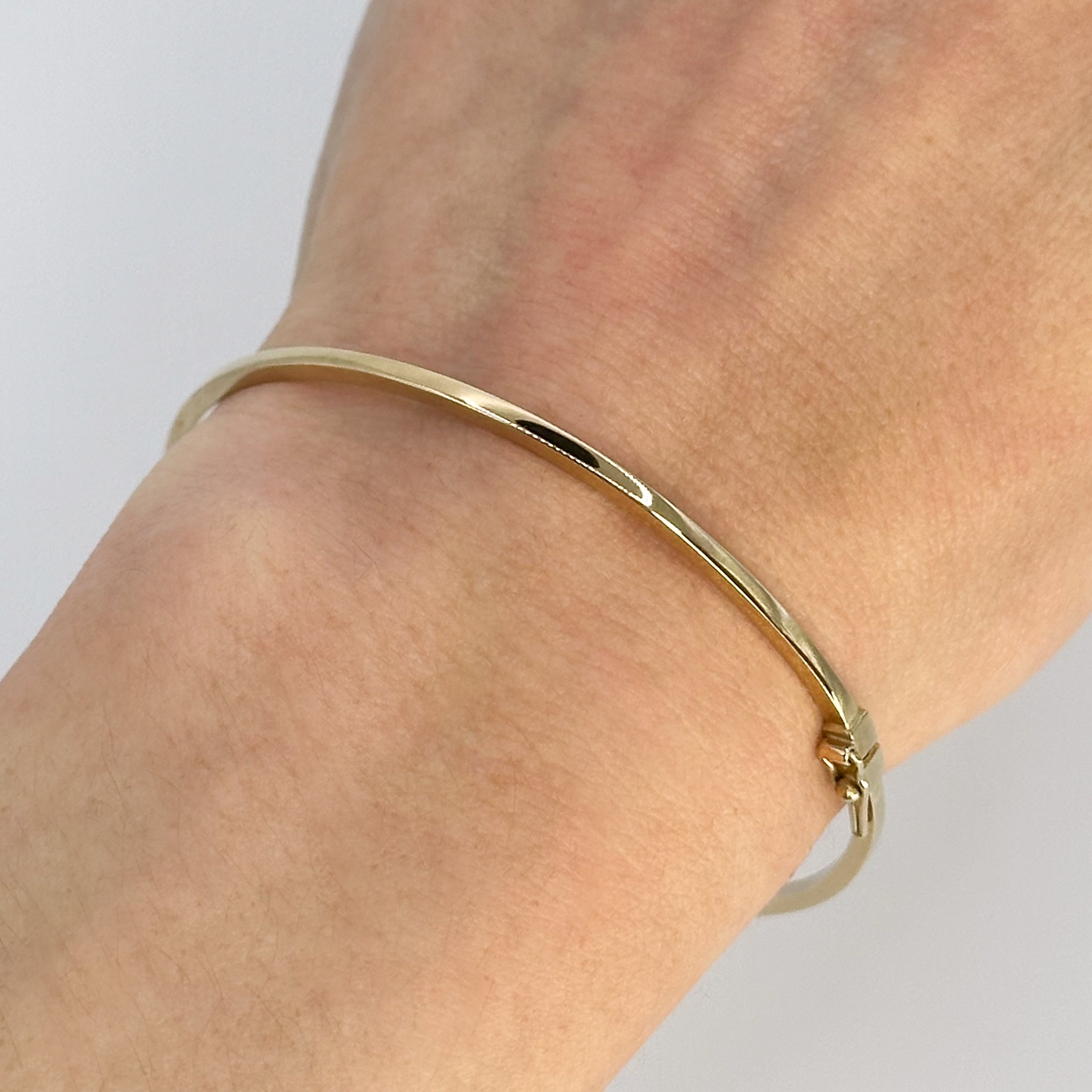 Yellow Gold Bangle Bracelet