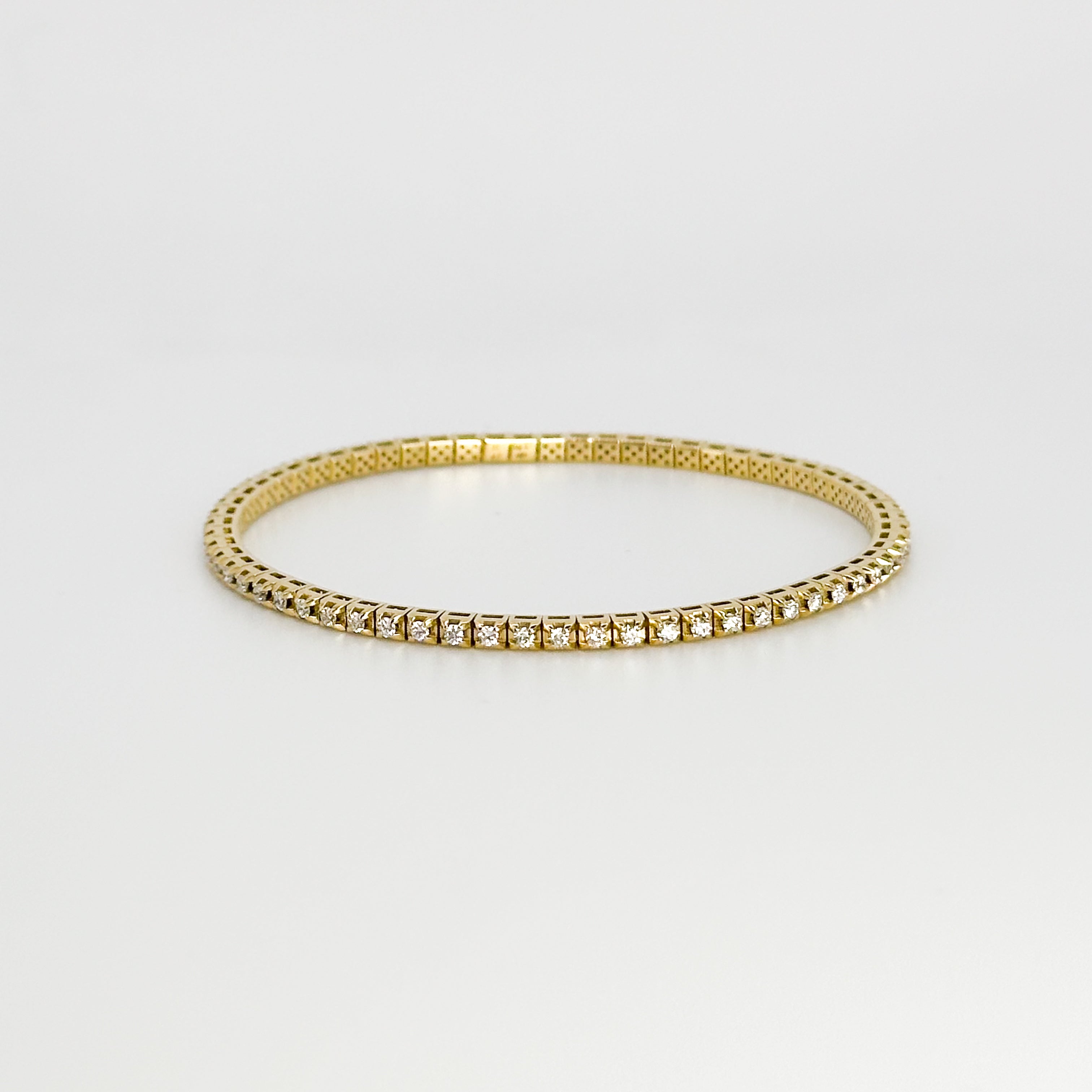 Expandable Diamond Tennis Bracelet in Yellow Gold