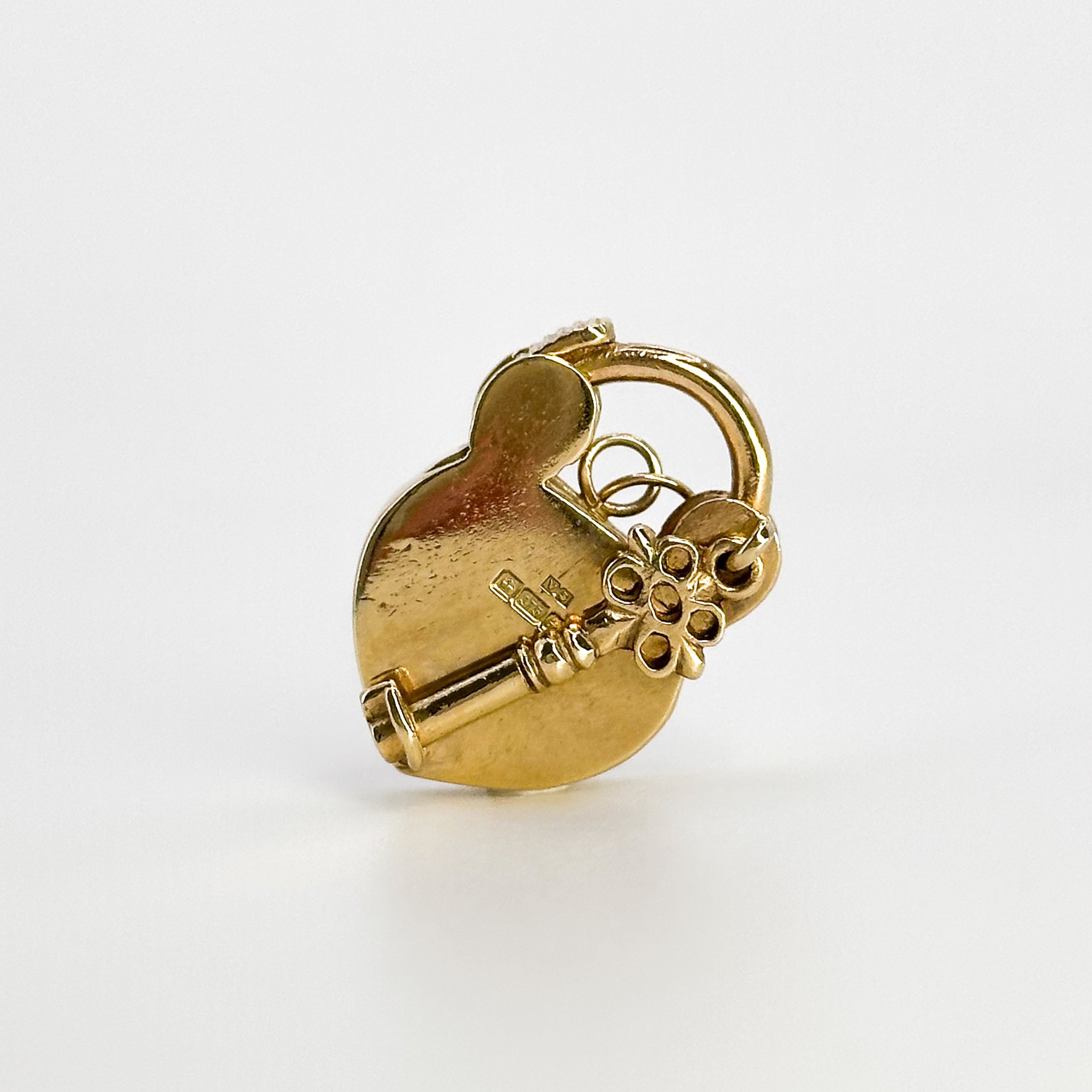 Lock & Key Charm in Yellow Gold