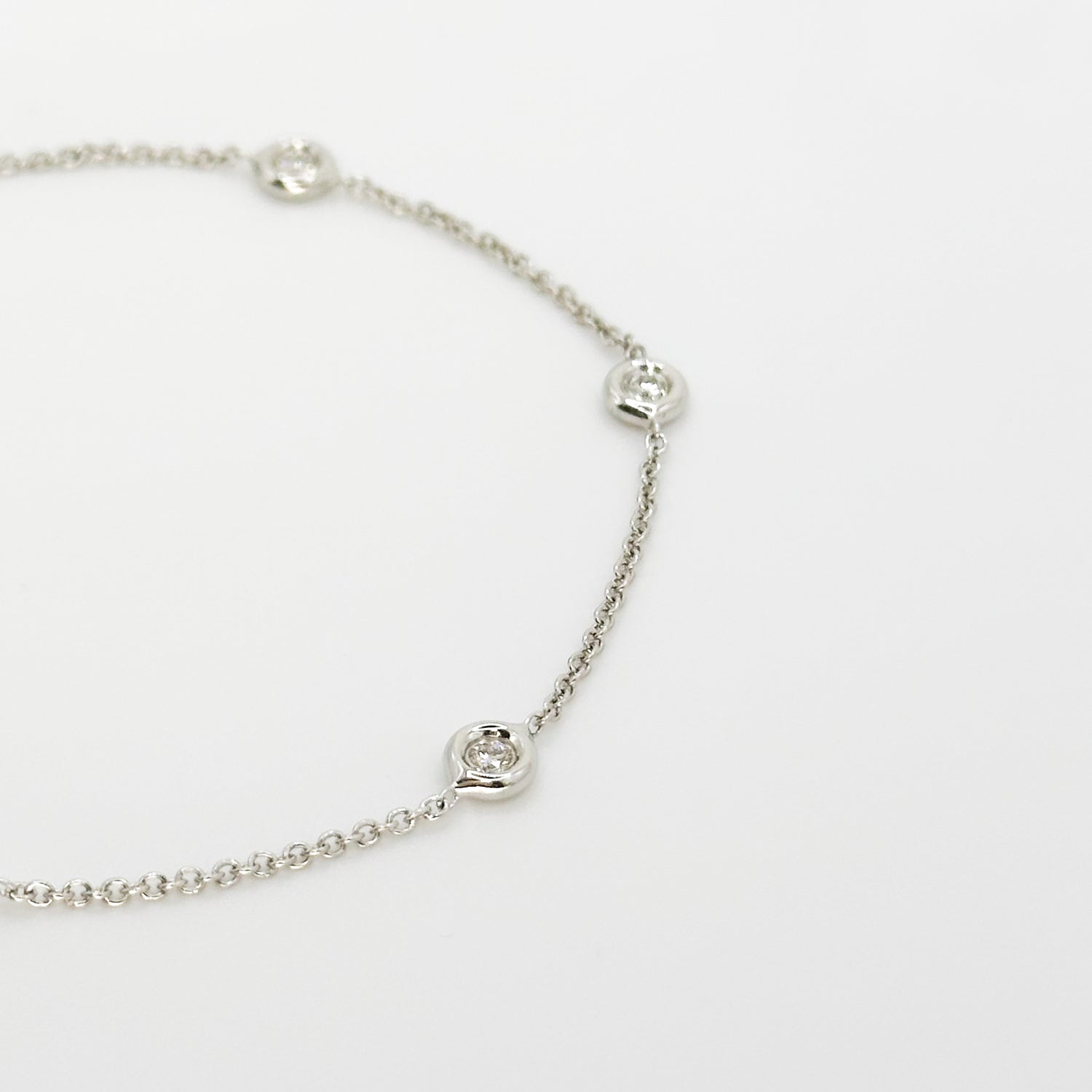 White Gold bracelet with 5 Diamonds