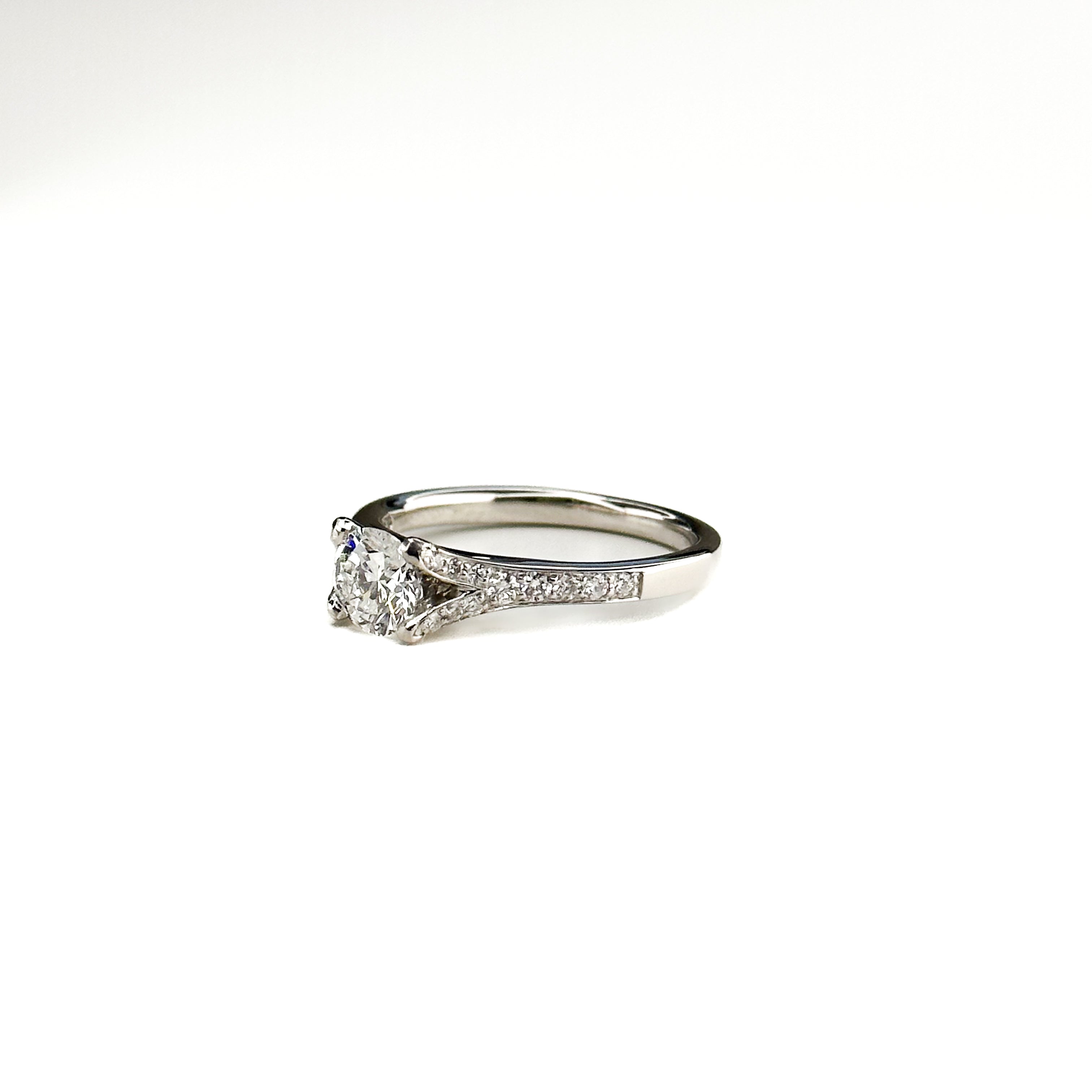0.70ct GIA Round Cut Diamond Platinum Ring