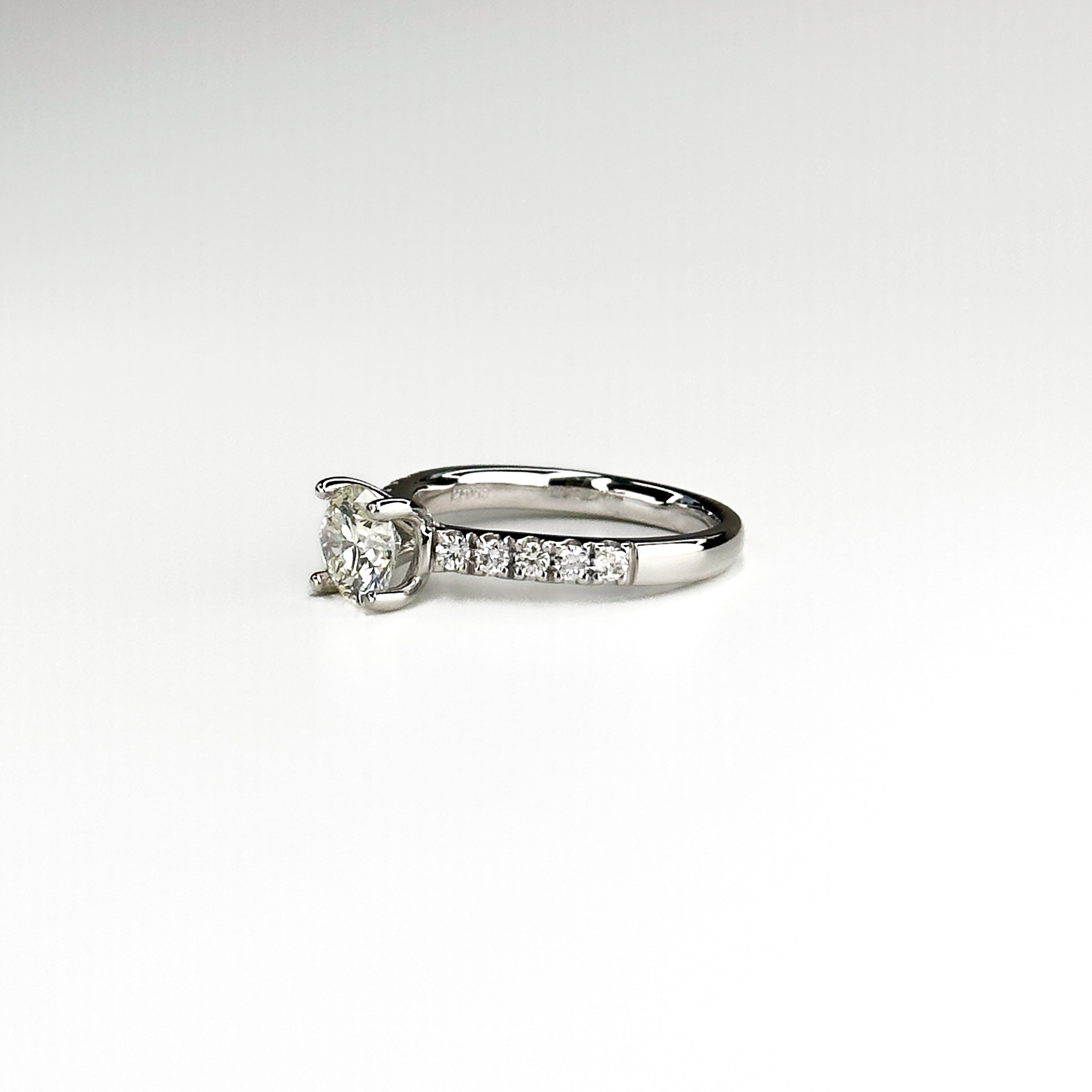 1.02ct Round Brilliant Cut Diamond Platinum Ring