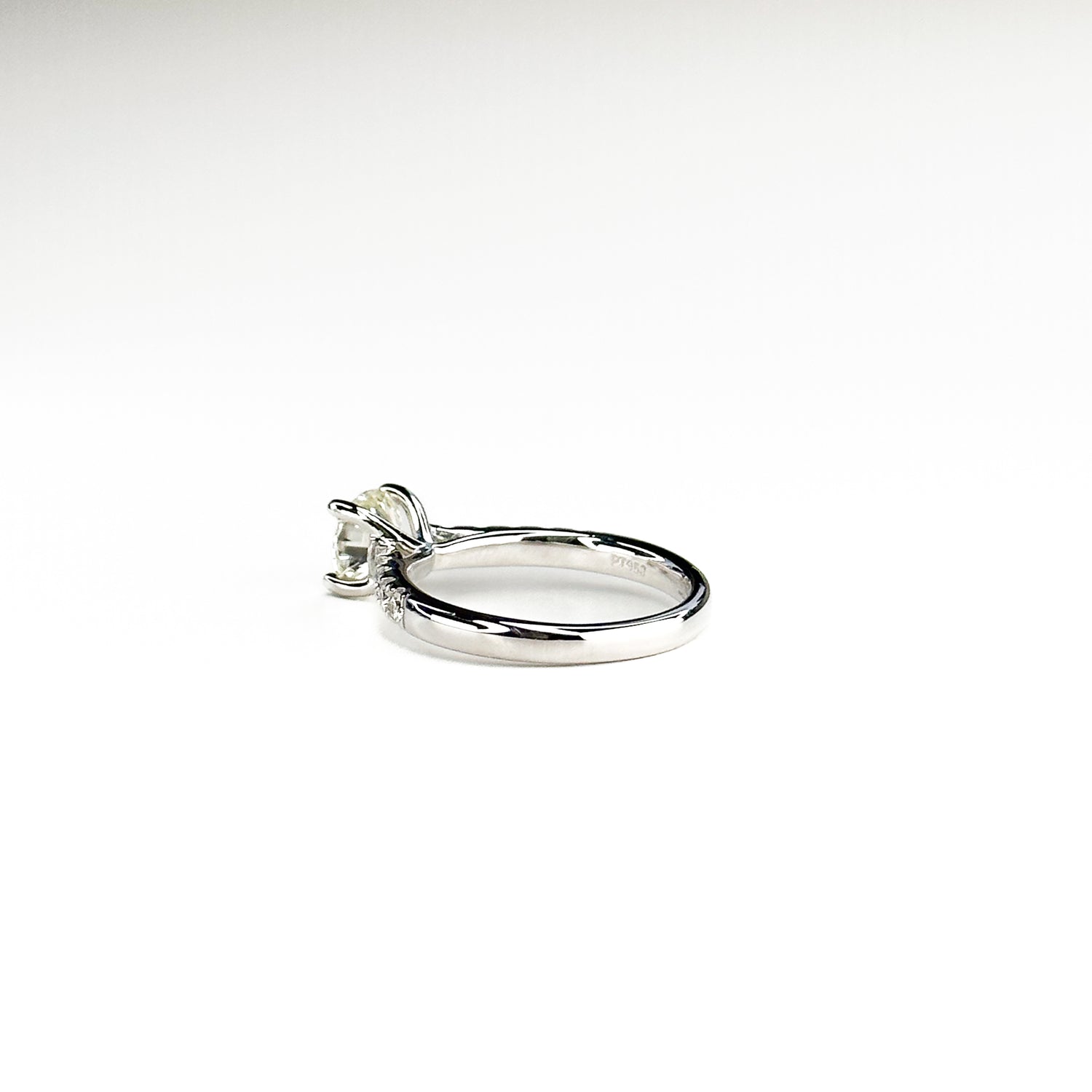 1.02ct Round Brilliant Cut Diamond Platinum Ring