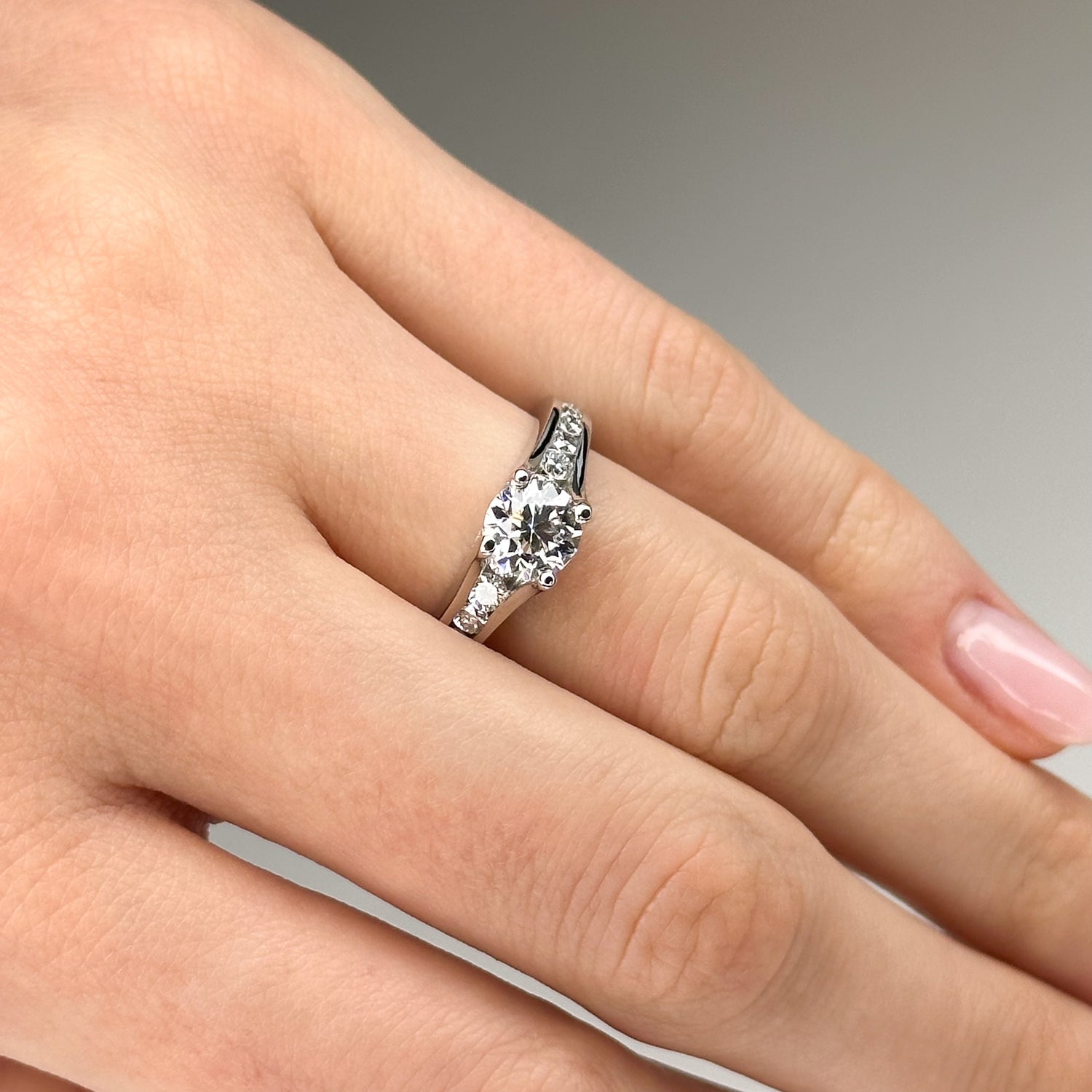 1.00ct GIA Round Cut Diamond Platinum Ring