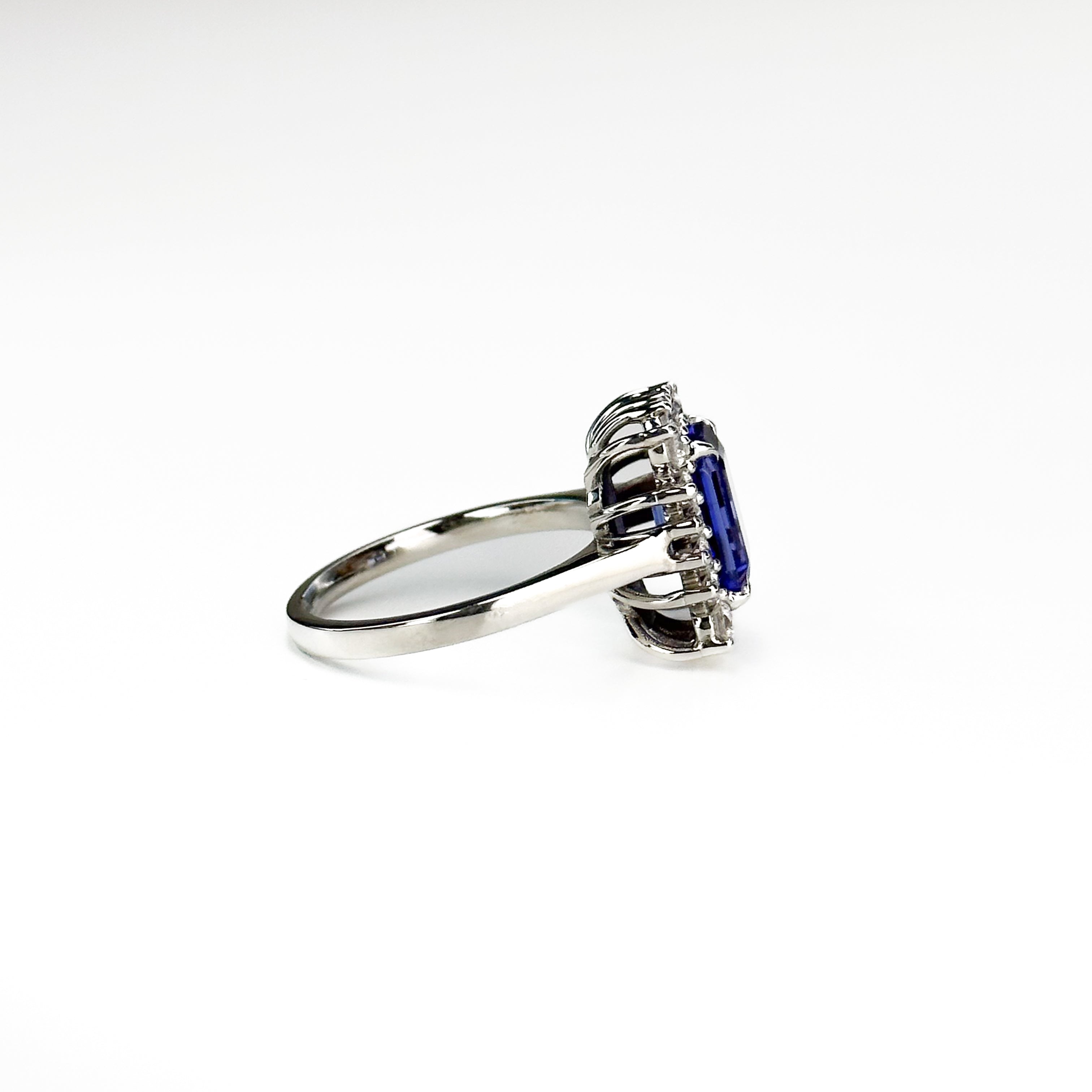 2.91ct Emerald Shape Tanzanite and Diamonds Ring
