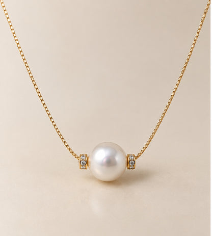 18ct yellow gold pearl and diamond necklace by GASIA