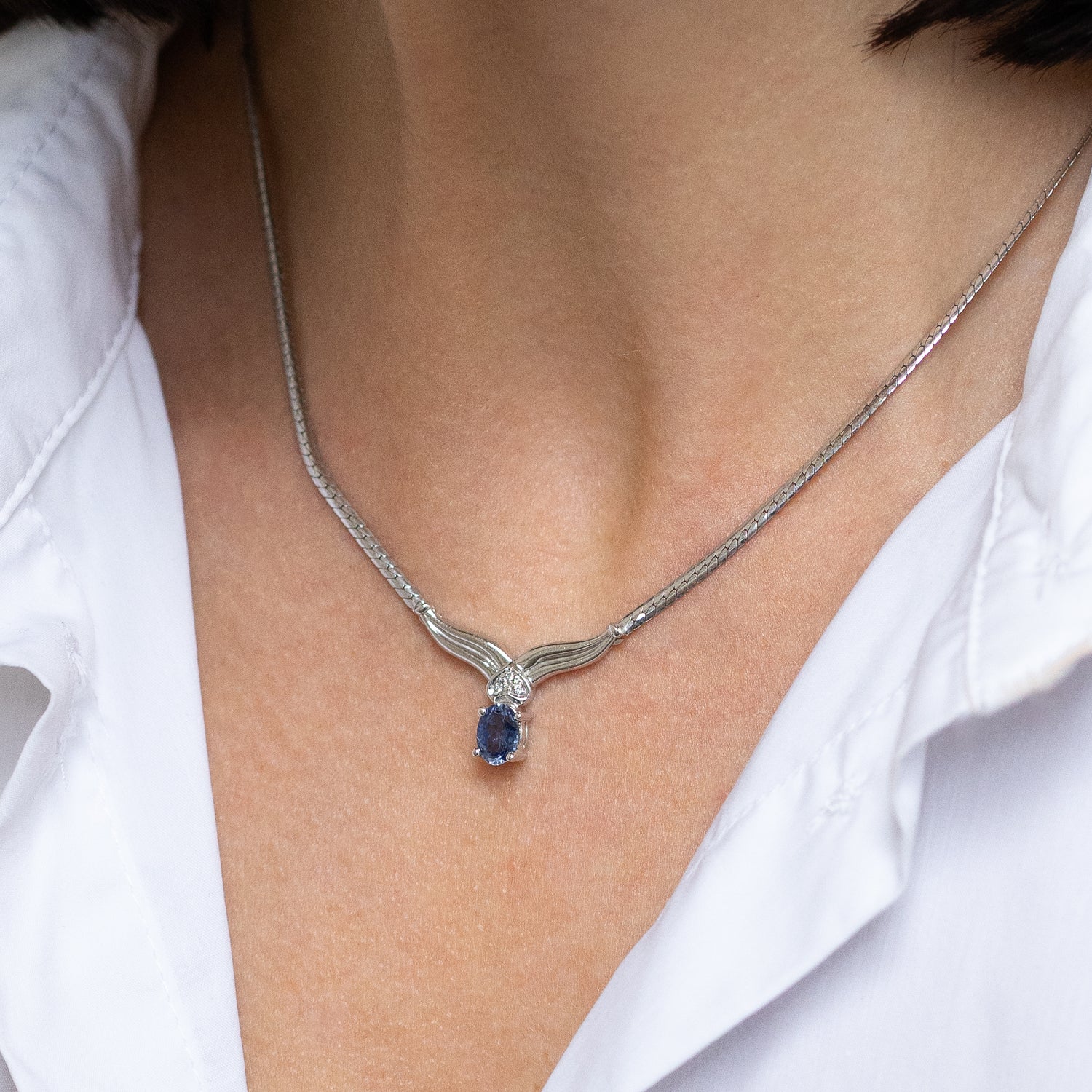 Sapphire Necklace in White Gold